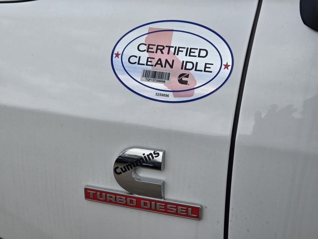 2026 RAM 3500 Chassis Tradesman - Photo 8