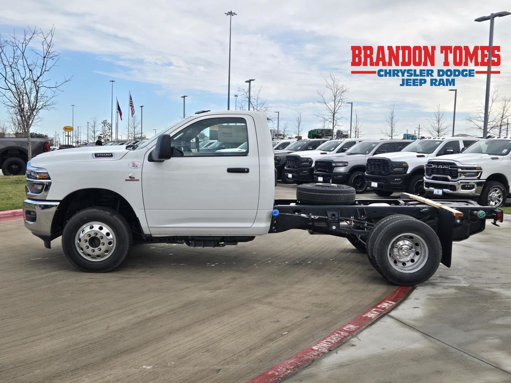 2026 RAM 3500 Chassis
