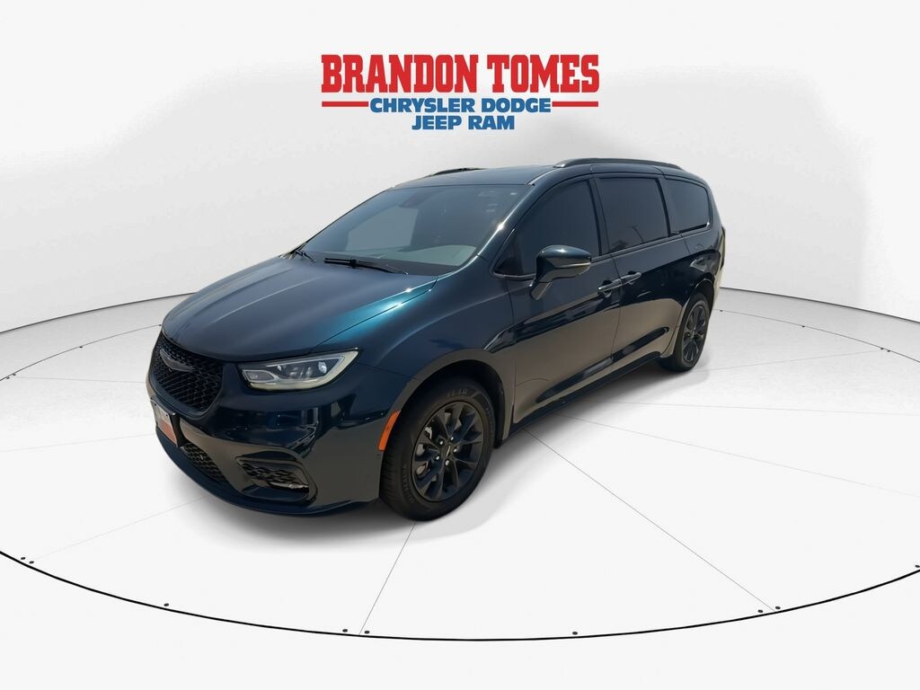 Used 2021 Chrysler Pacifica Limited Van Passenger Van