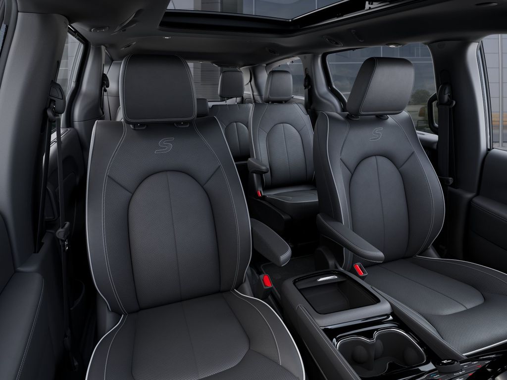 2026 Chrysler Pacifica Limited - Photo 16
