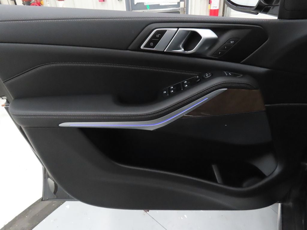 2021 BMW X5 40i - Photo 9