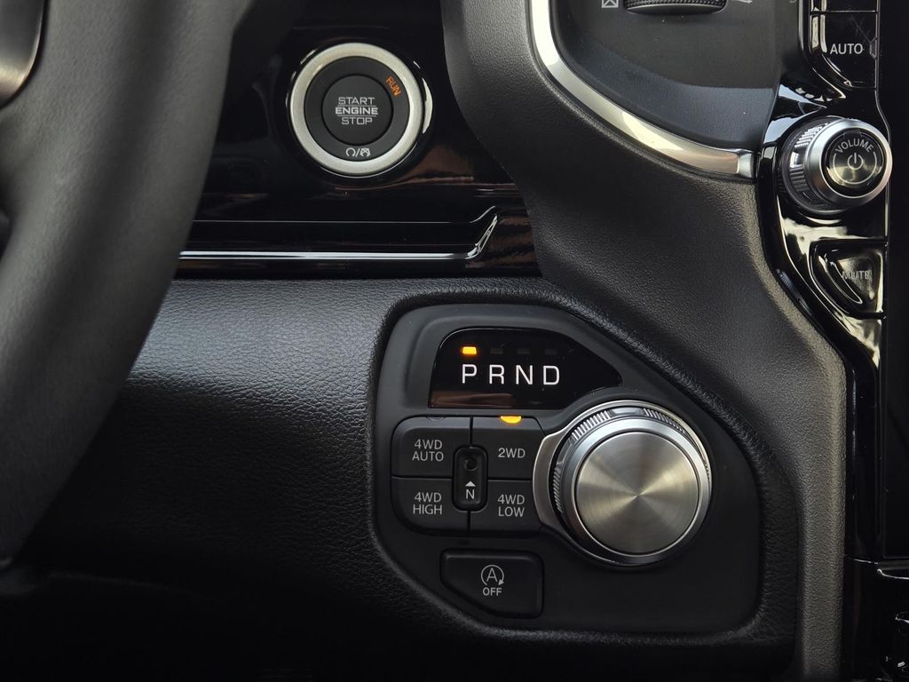 2026 RAM 1500 Laramie - Photo 20