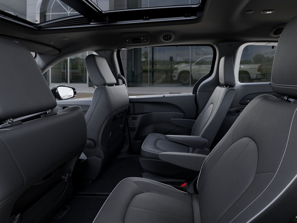 2026 Chrysler Pacifica Limited - Photo 23
