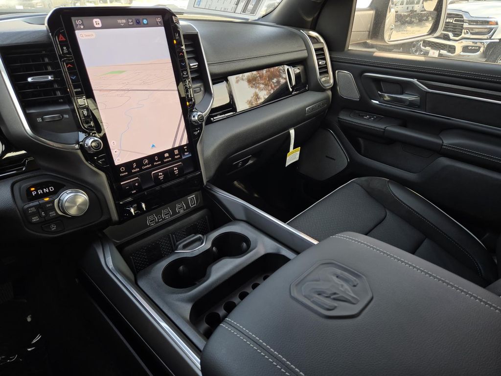 2026 RAM 1500 Laramie - Photo 18
