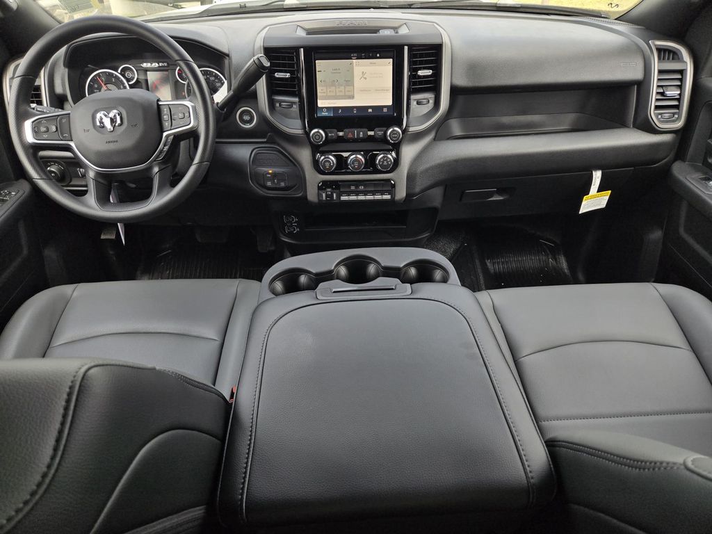 2026 RAM 3500 Chassis Tradesman - Photo 15
