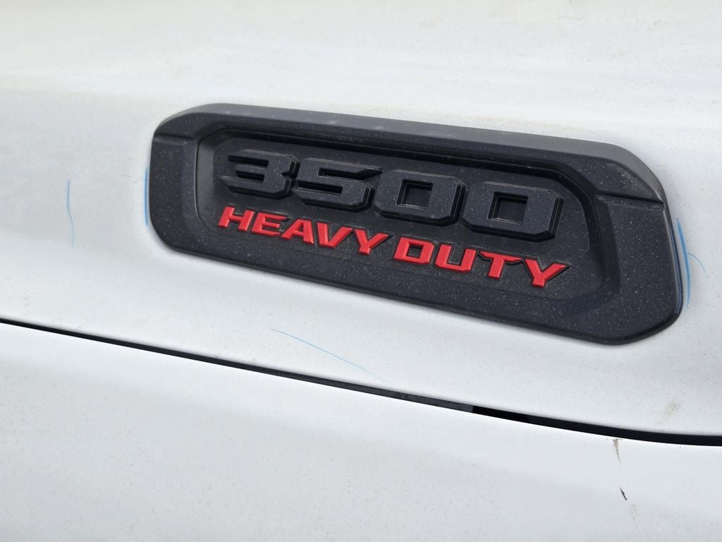 2026 RAM 3500 Chassis Tradesman - Photo 8