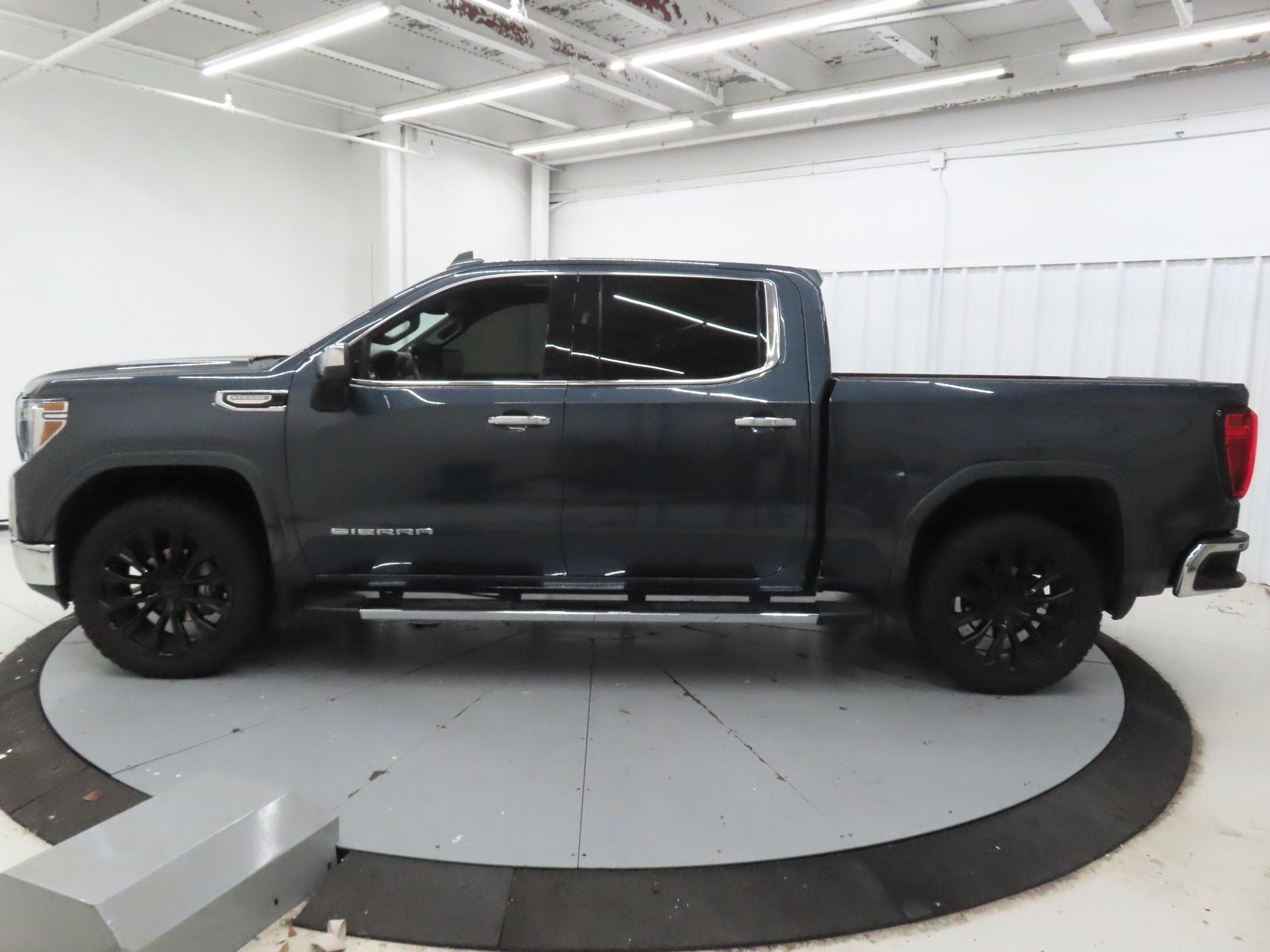 2022 GMC Sierra 1500 Limited SLT - Photo 7