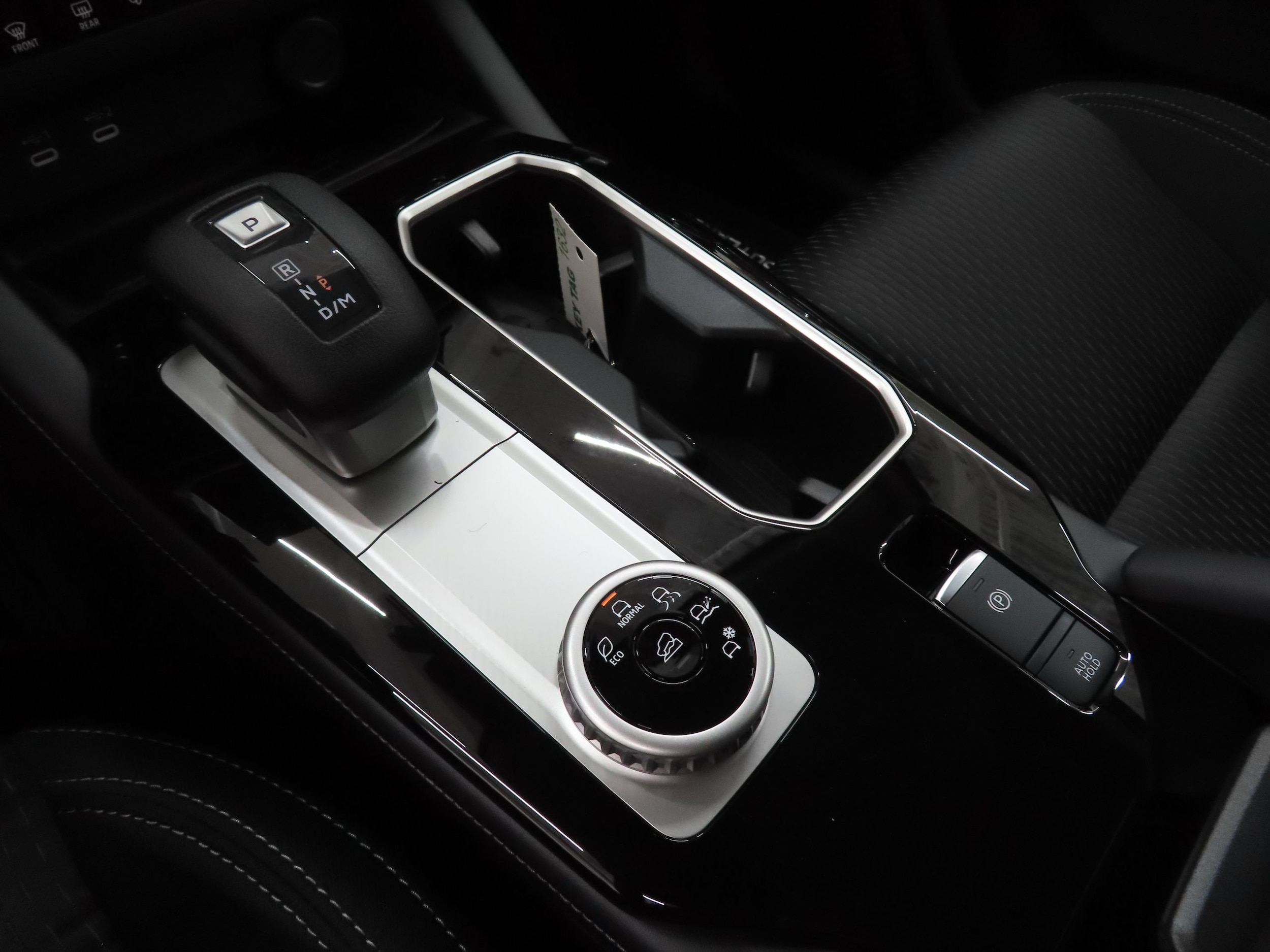 2026 Mitsubishi Outlander ES - Photo 16