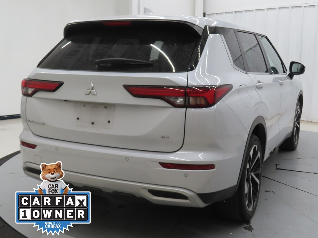 Used 2024 Mitsubishi Outlander SE Black Edition SUV