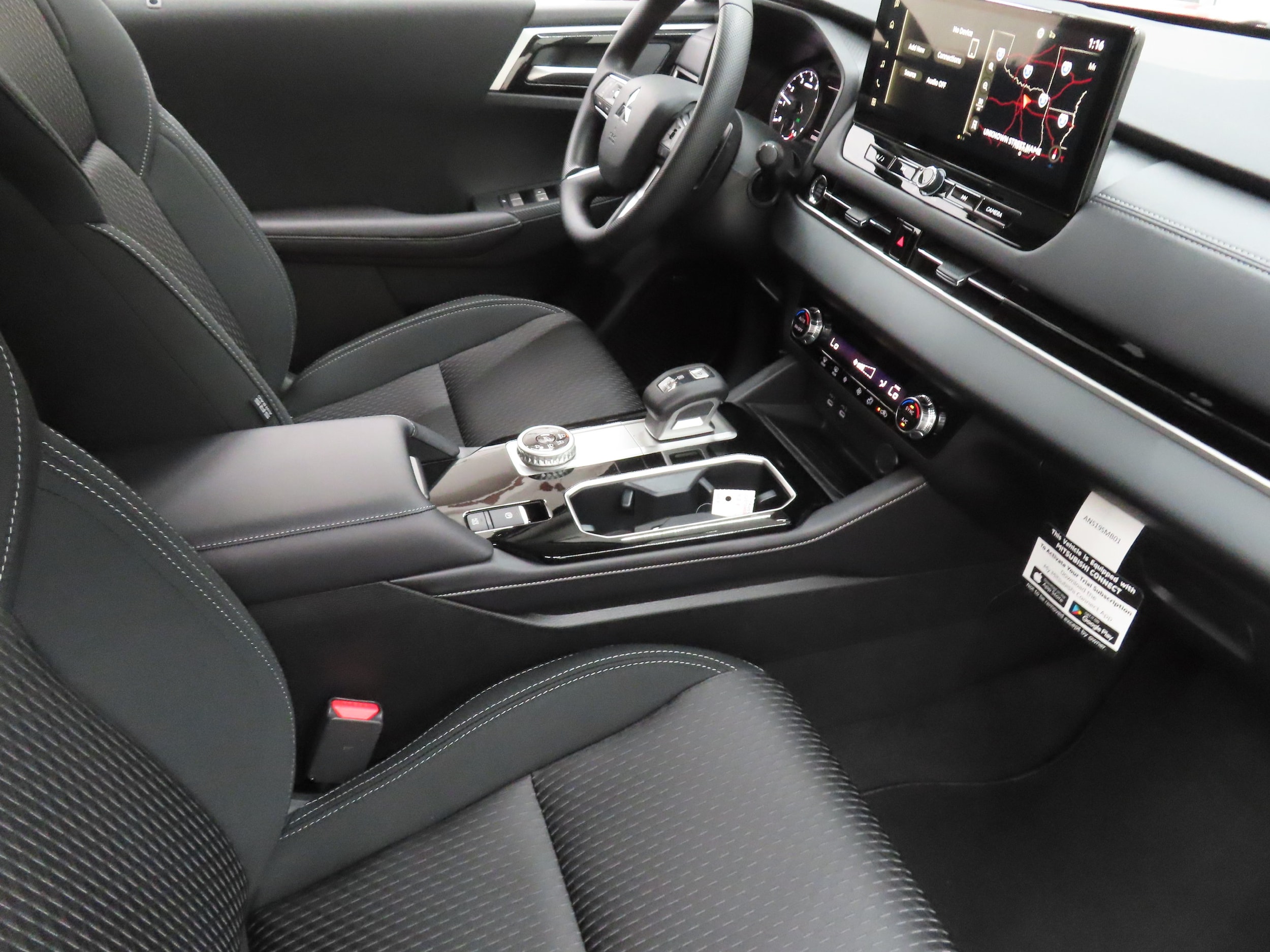 2026 Mitsubishi Outlander ES - Photo 25