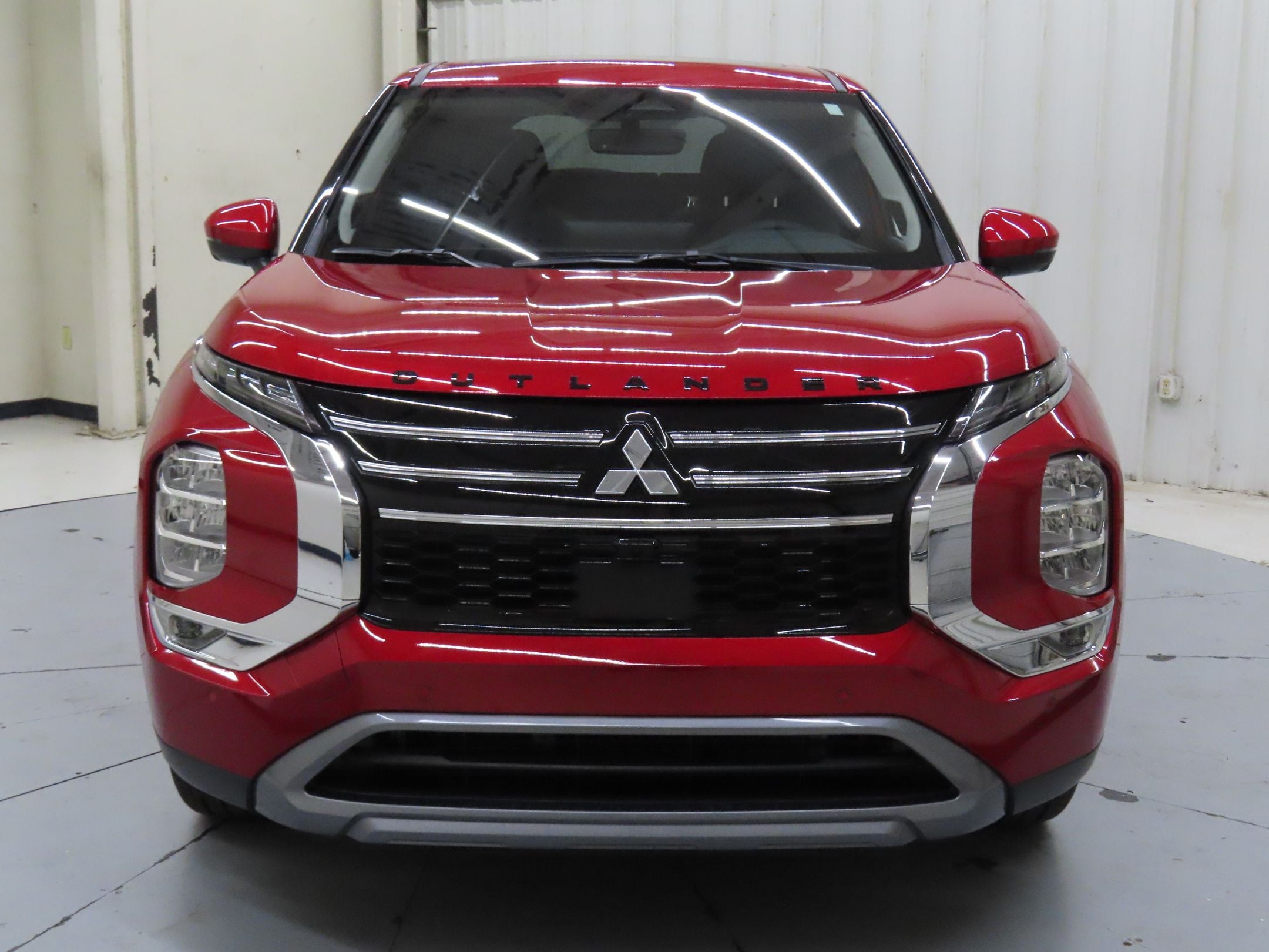 2025 Mitsubishi Outlander SE - Photo 9