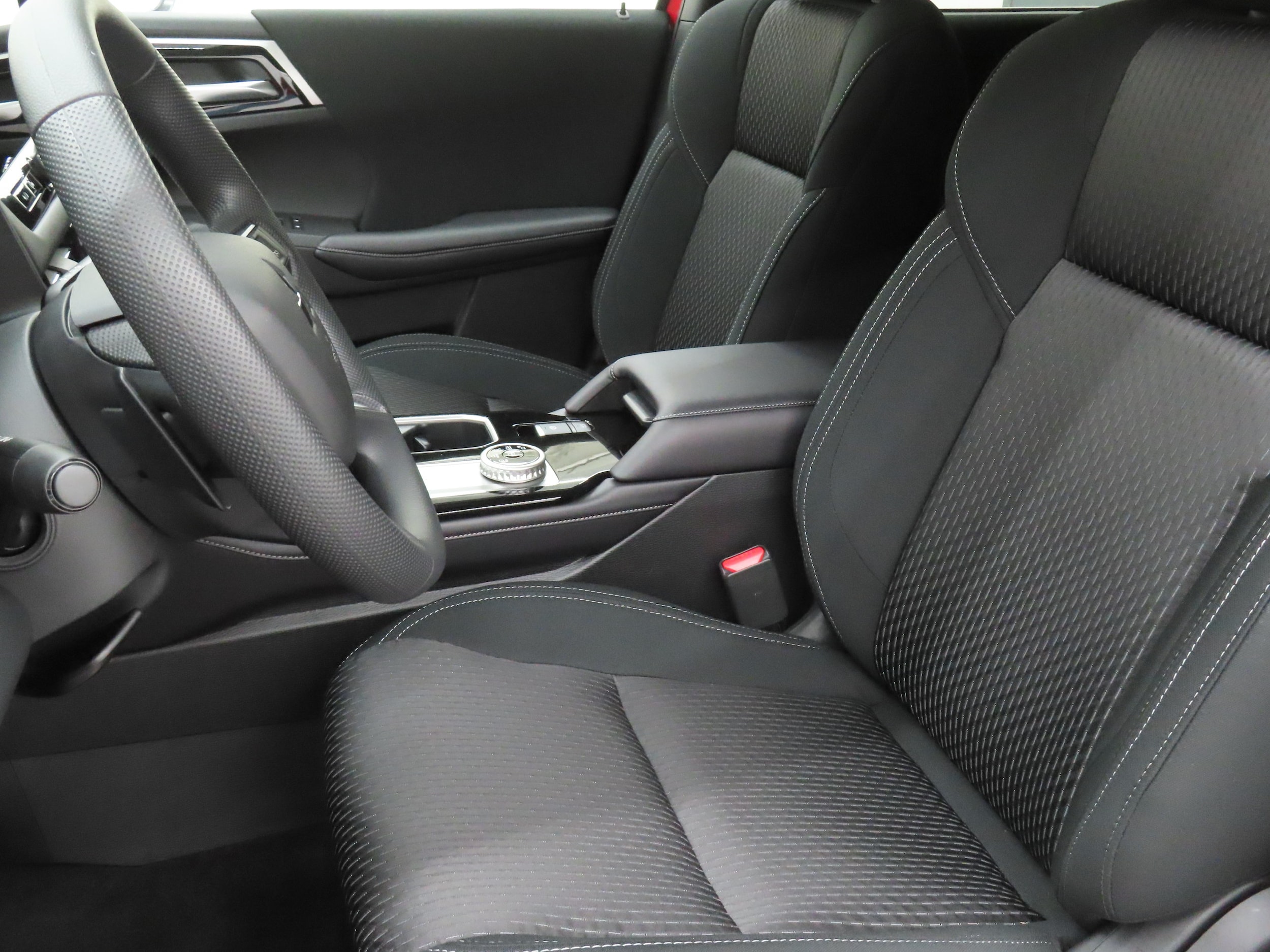 2026 Mitsubishi Outlander ES - Photo 11