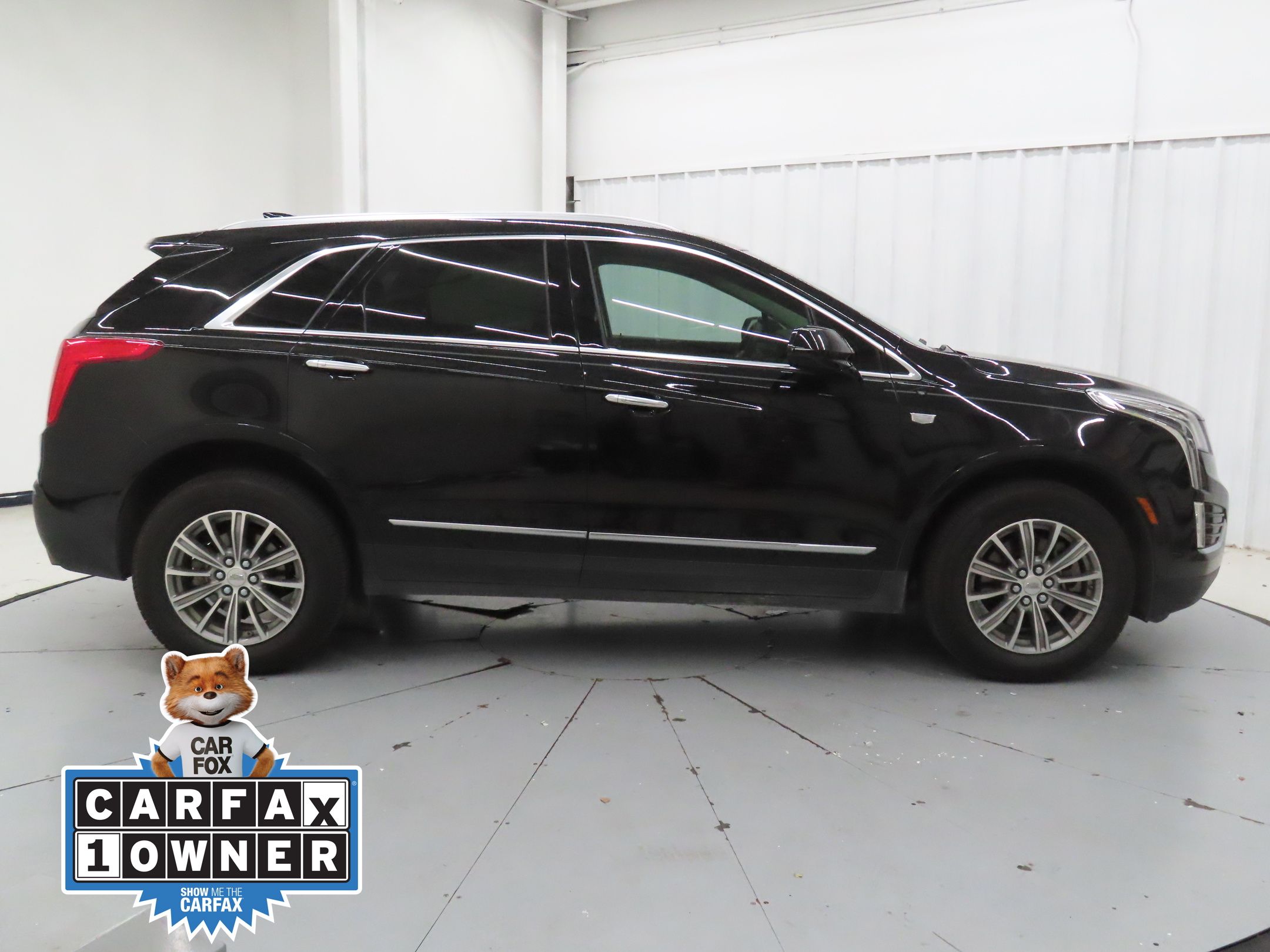 Used 2017 Cadillac XT5 Luxury with VIN 1GYKNBRS0HZ174582 for sale in McKinney, TX