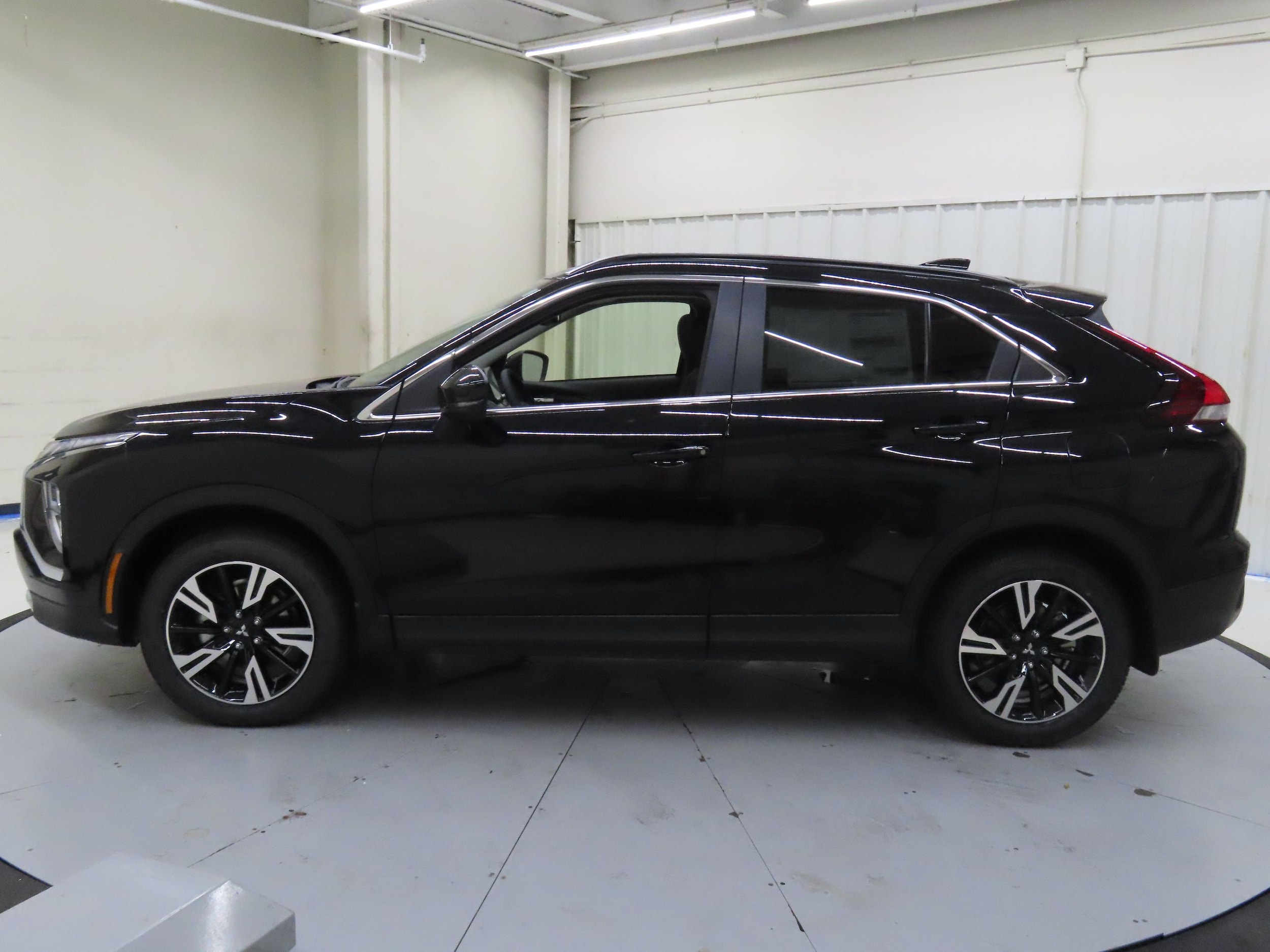 2026 Mitsubishi Eclipse Cross SE - Photo 7