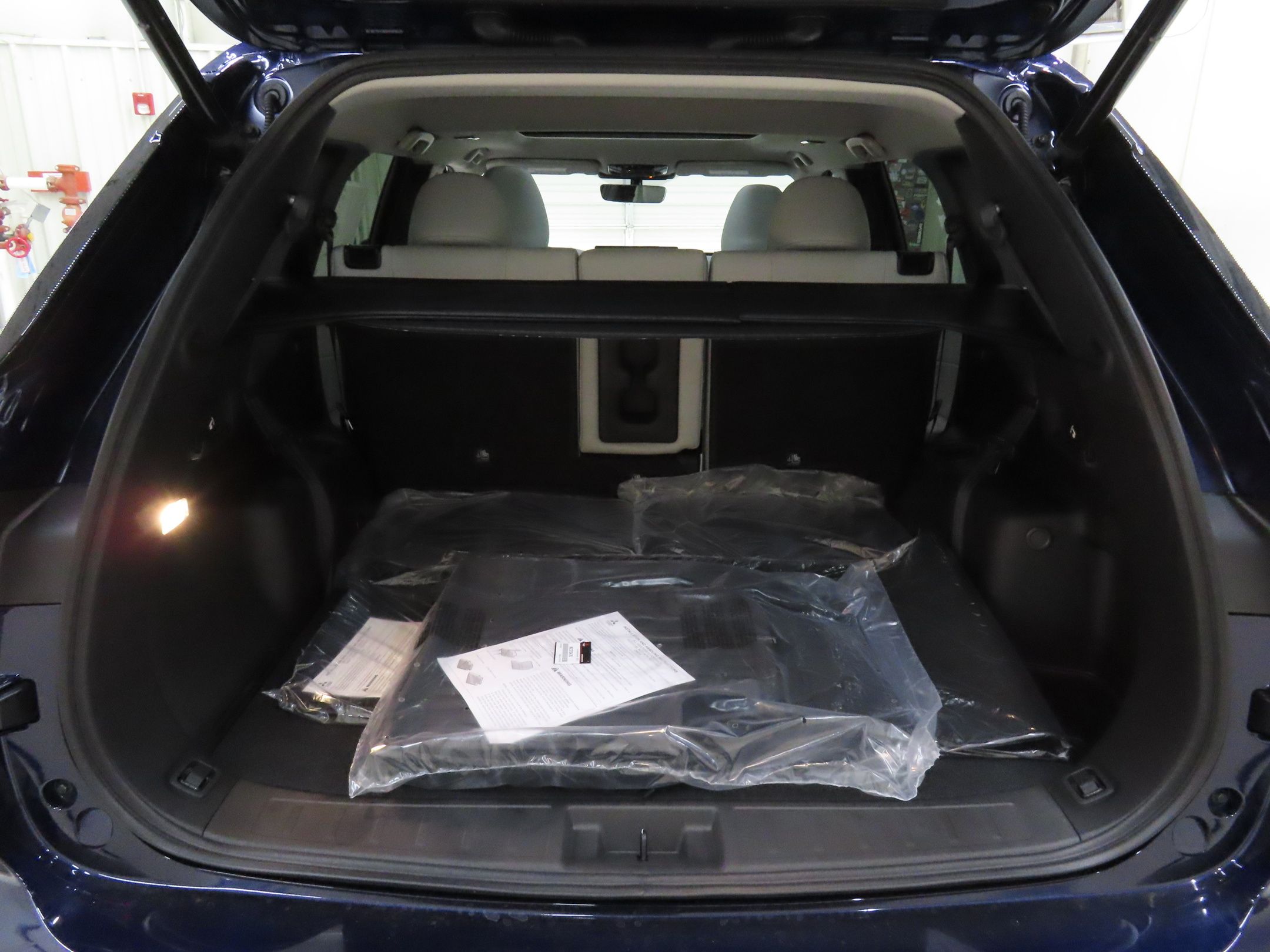2025 Mitsubishi Outlander SE - Photo 24