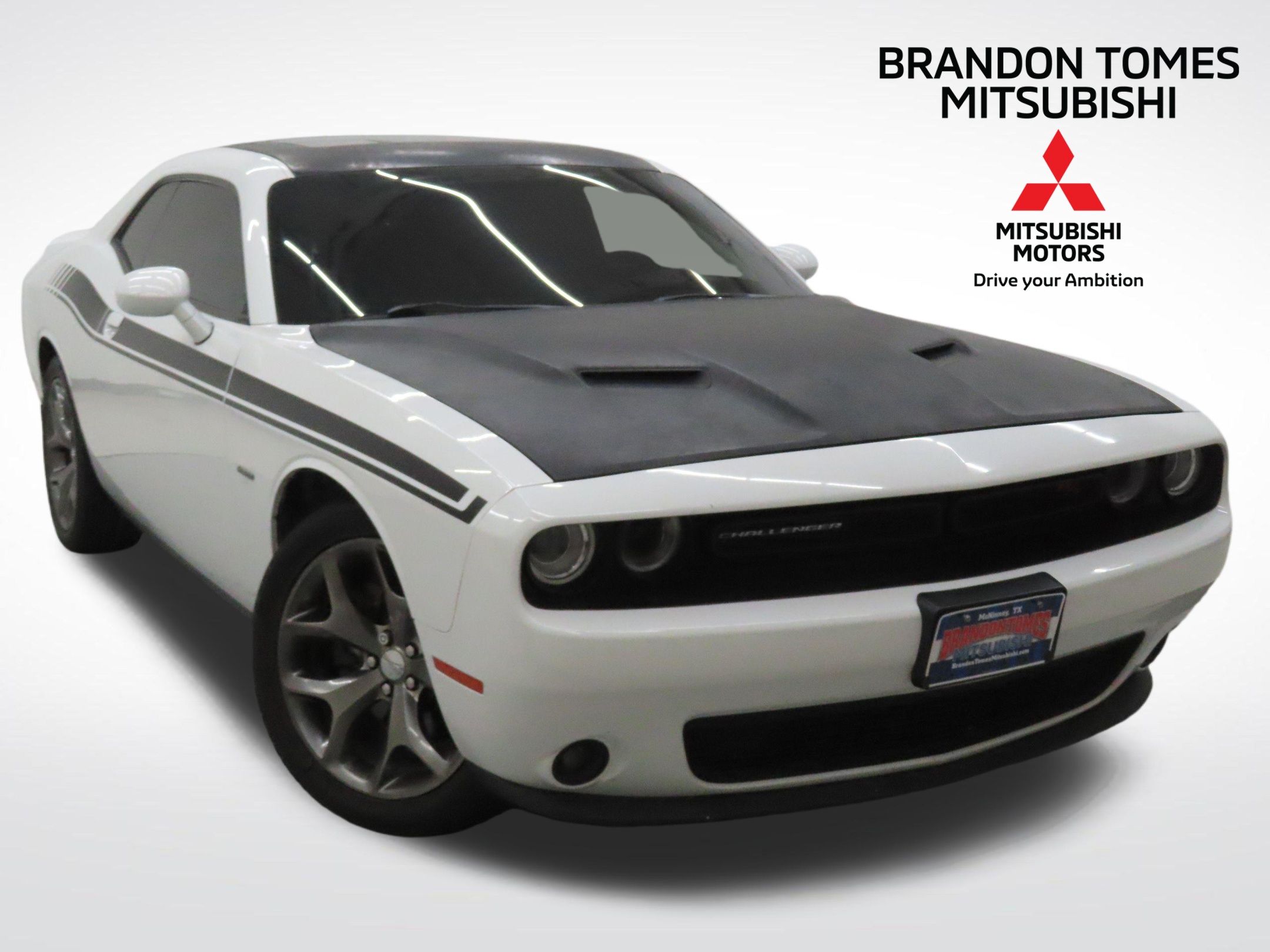 2016 Dodge Challenger R/T Plus's photo