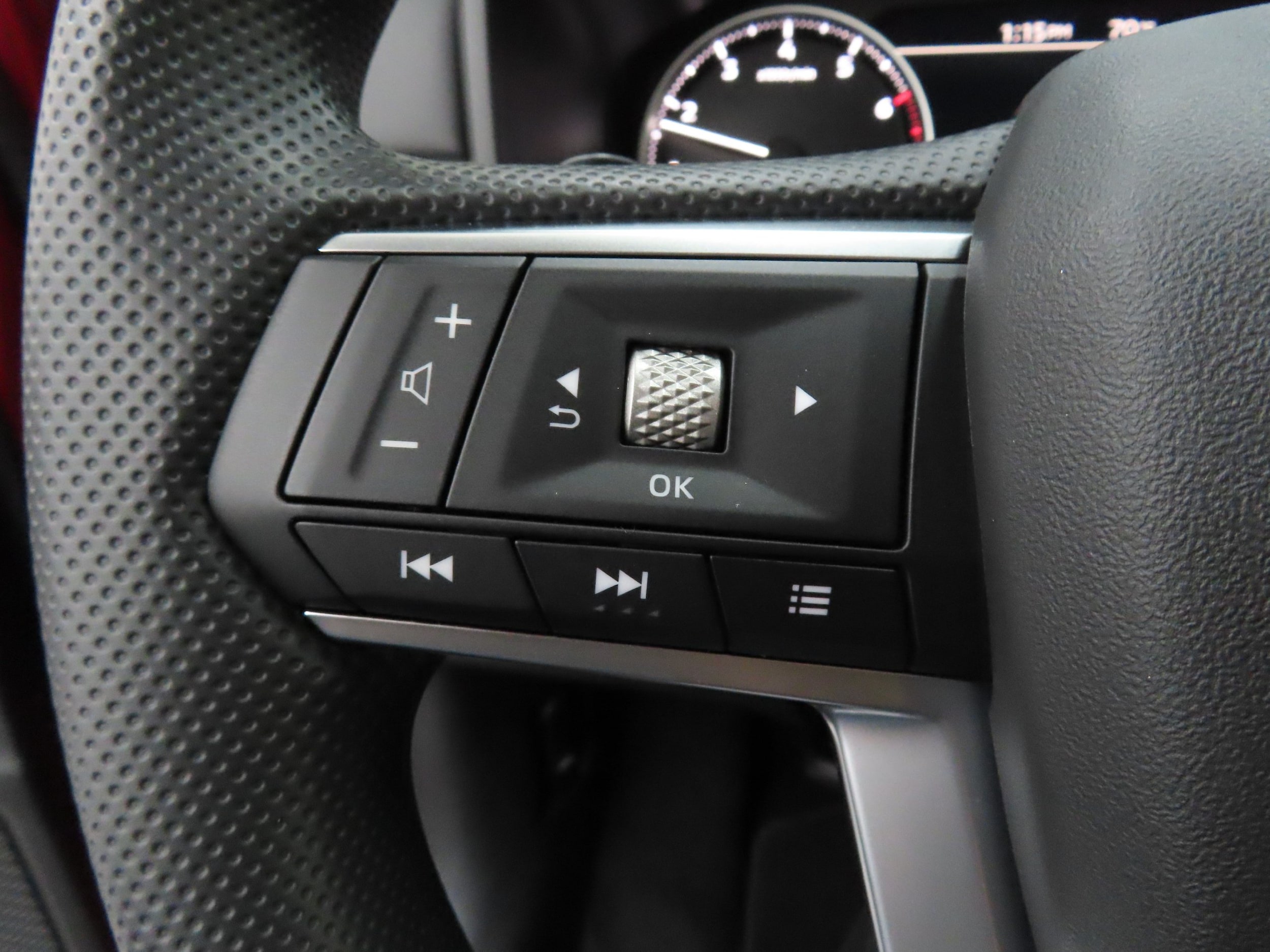 2026 Mitsubishi Outlander ES - Photo 13