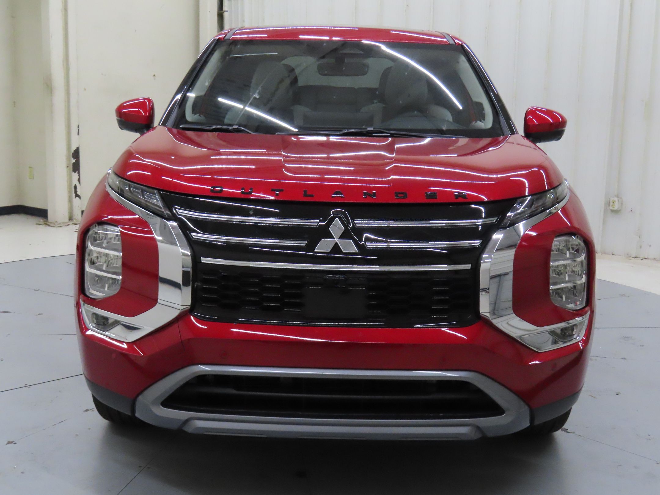 2025 Mitsubishi Outlander SE - Photo 9