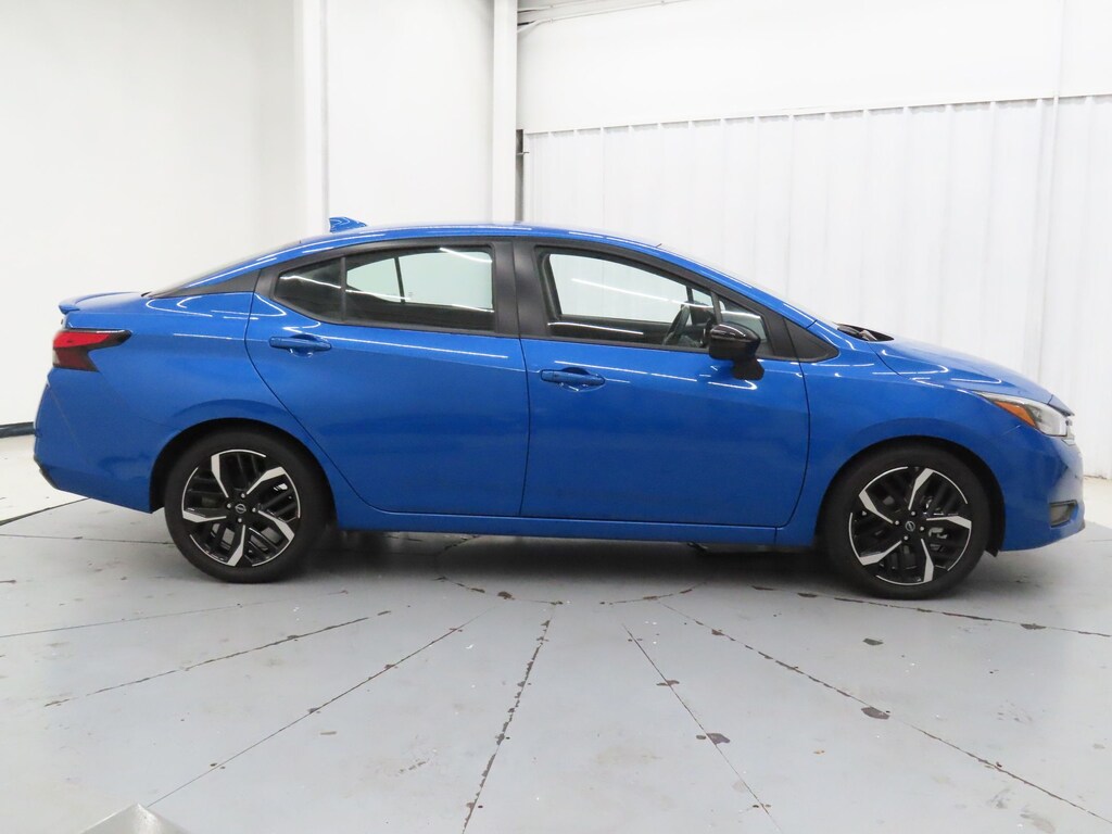 Used 2024 Nissan Versa 1.6 SR Sedan