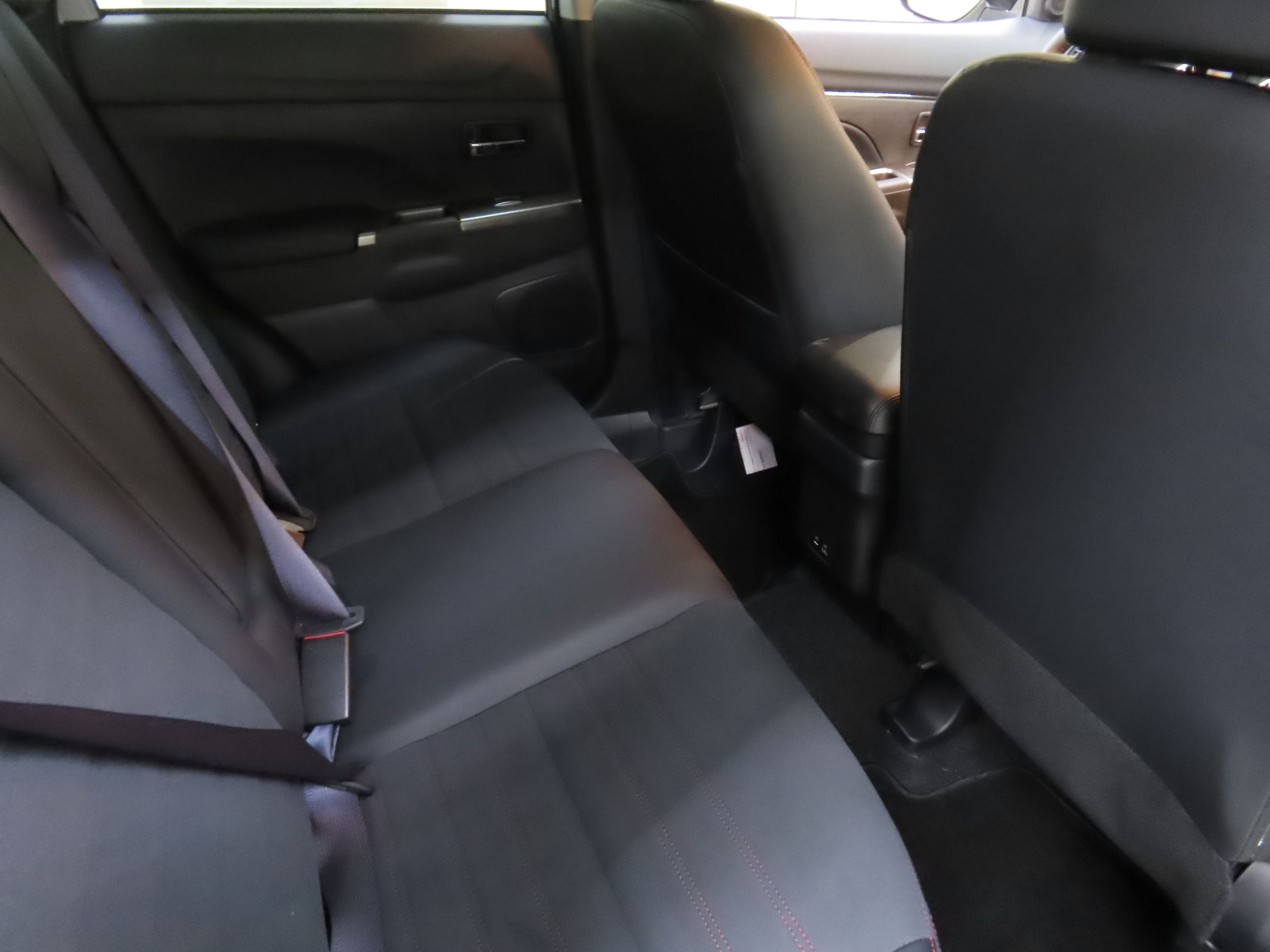 2025 Mitsubishi Outlander Sport SE - Photo 23