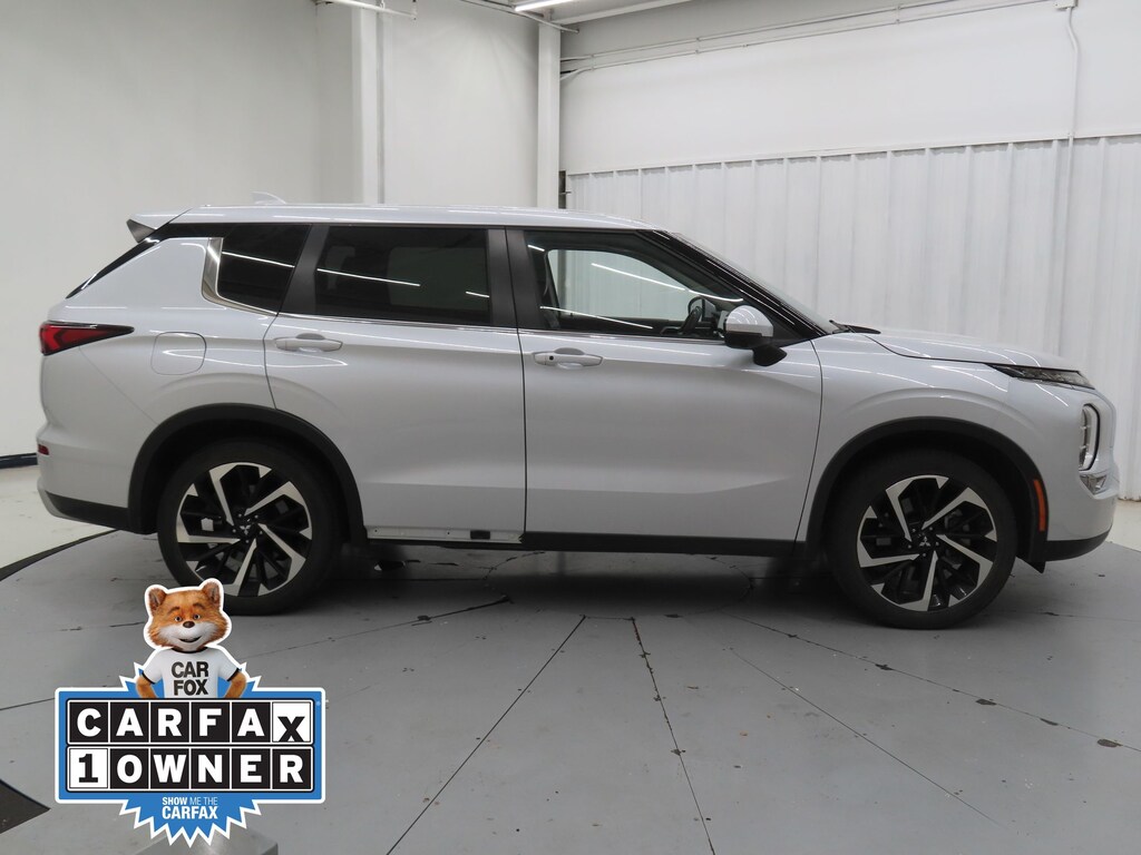 Used 2024 Mitsubishi Outlander SE Black Edition SUV