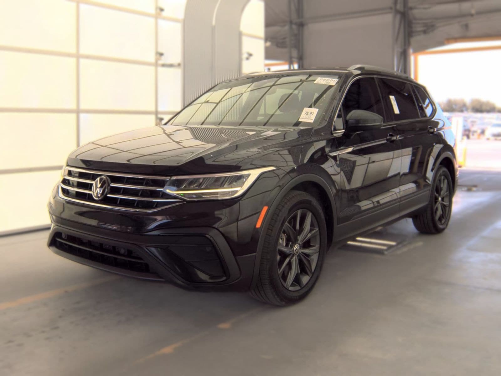 Used 2022 Volkswagen Tiguan 2.0T SE