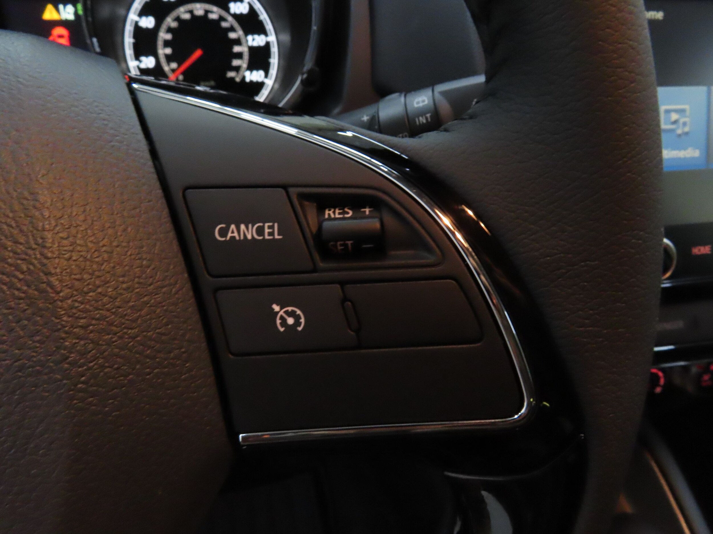 2025 Mitsubishi Outlander Sport SE - Photo 14