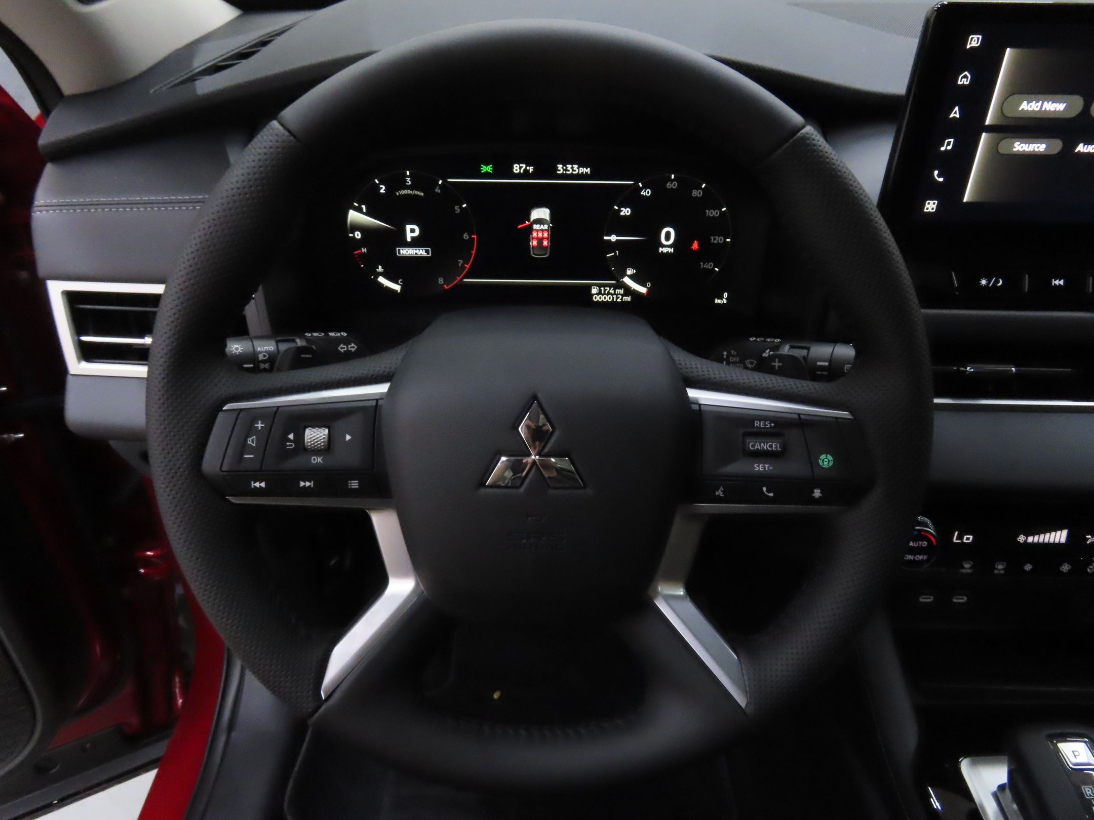 2025 Mitsubishi Outlander SE - Photo 15