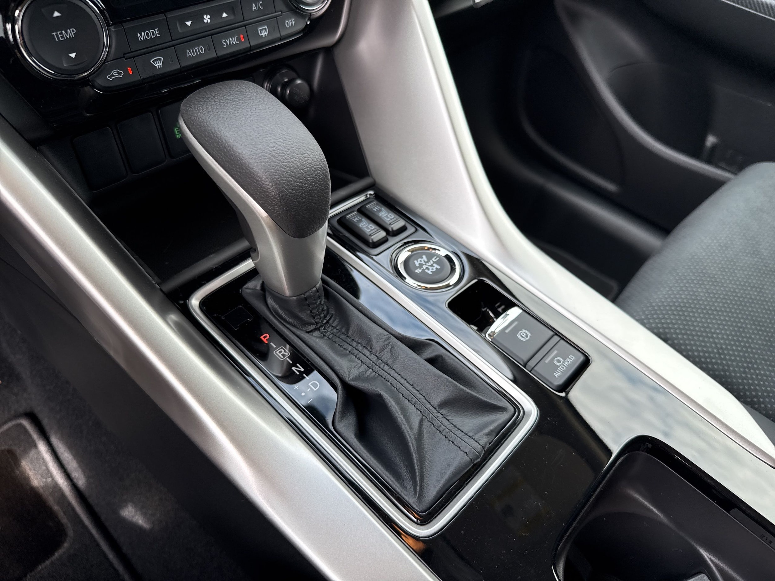 2026 Mitsubishi Eclipse Cross SE - Photo 16