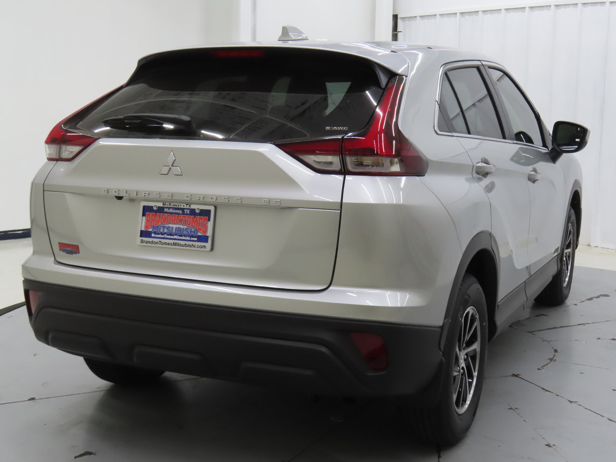 2026 Mitsubishi Eclipse Cross ES - Photo 3