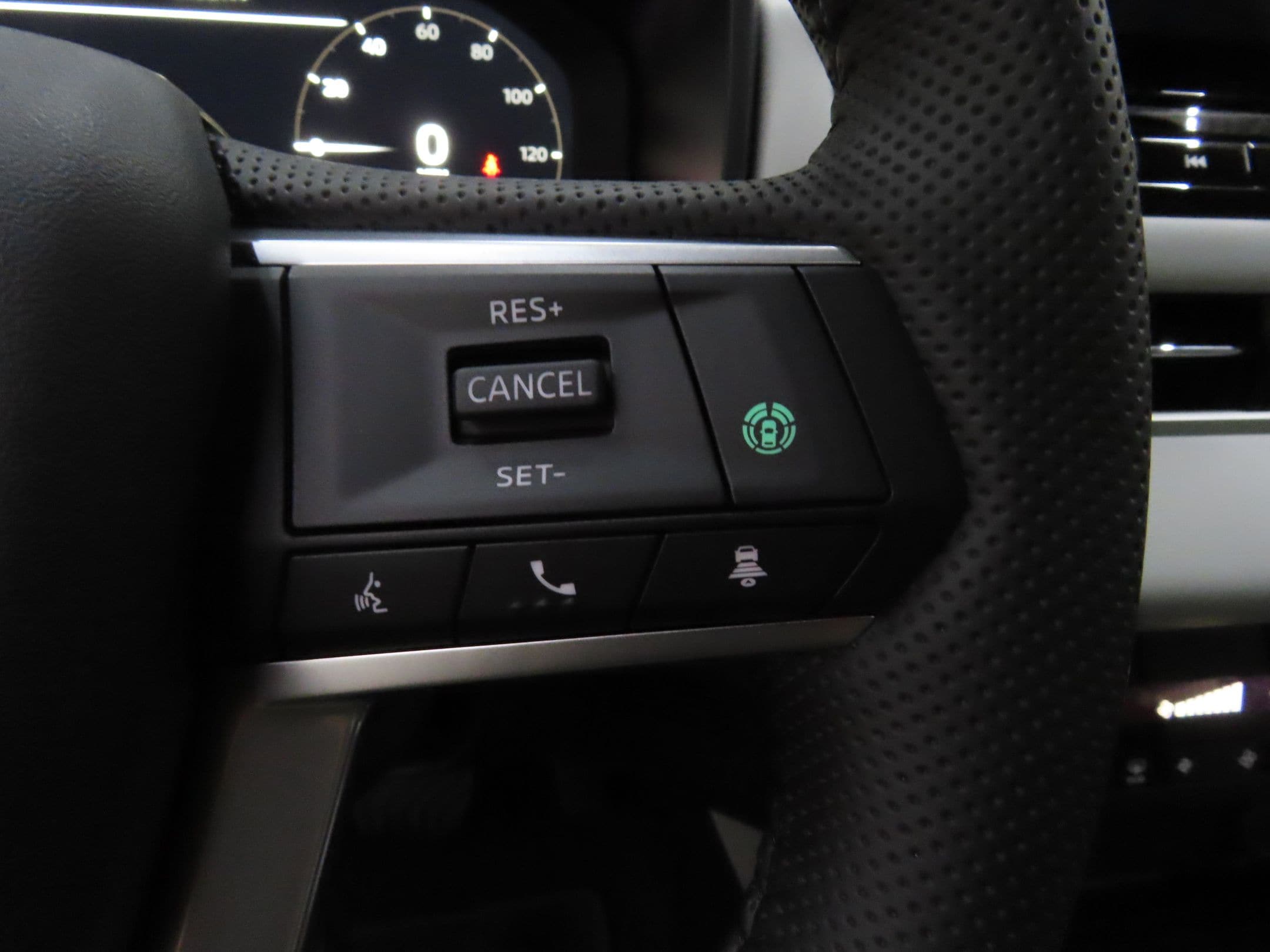 2025 Mitsubishi Outlander SE - Photo 14