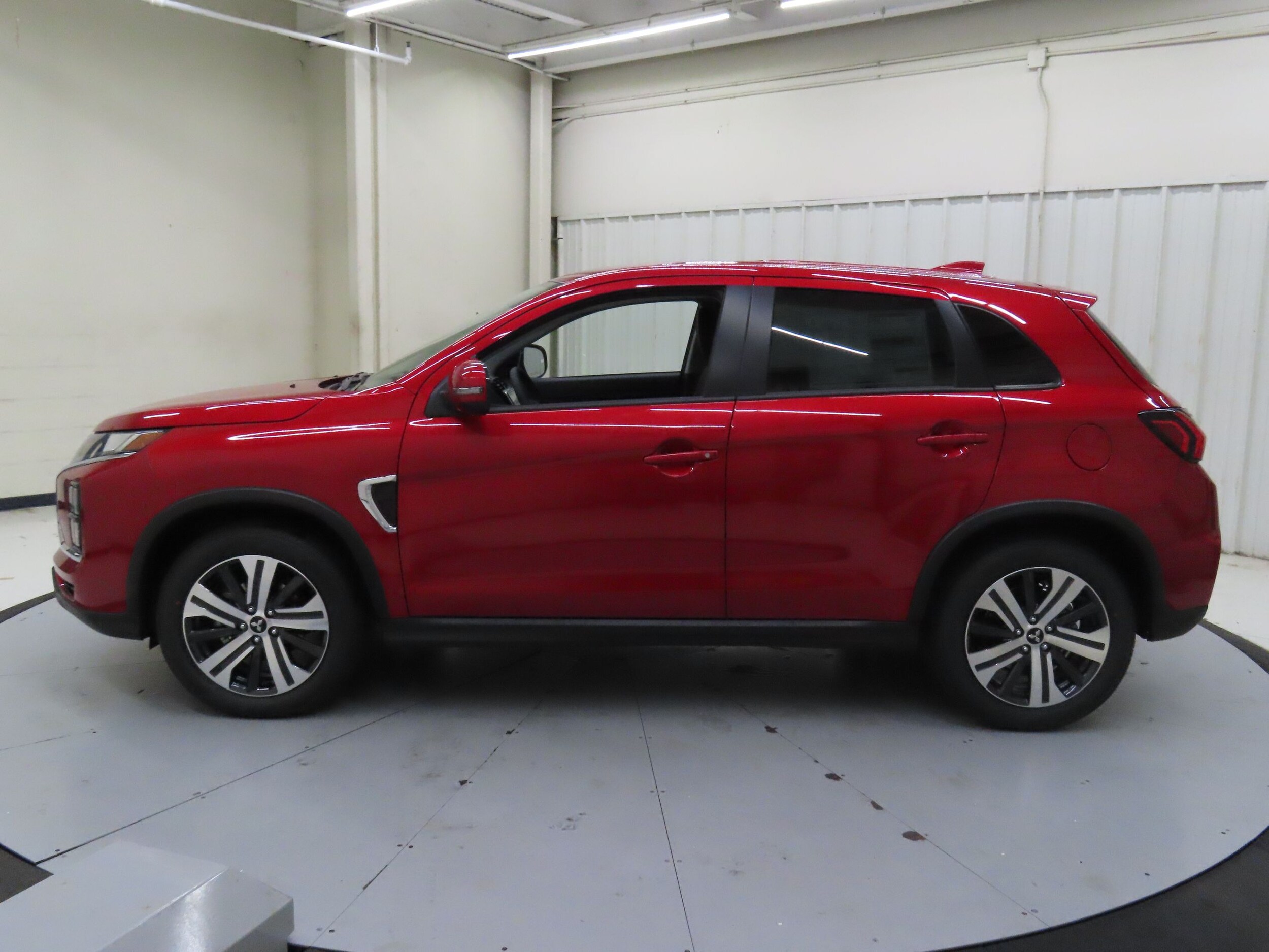 2025 Mitsubishi Outlander Sport SE - Photo 7