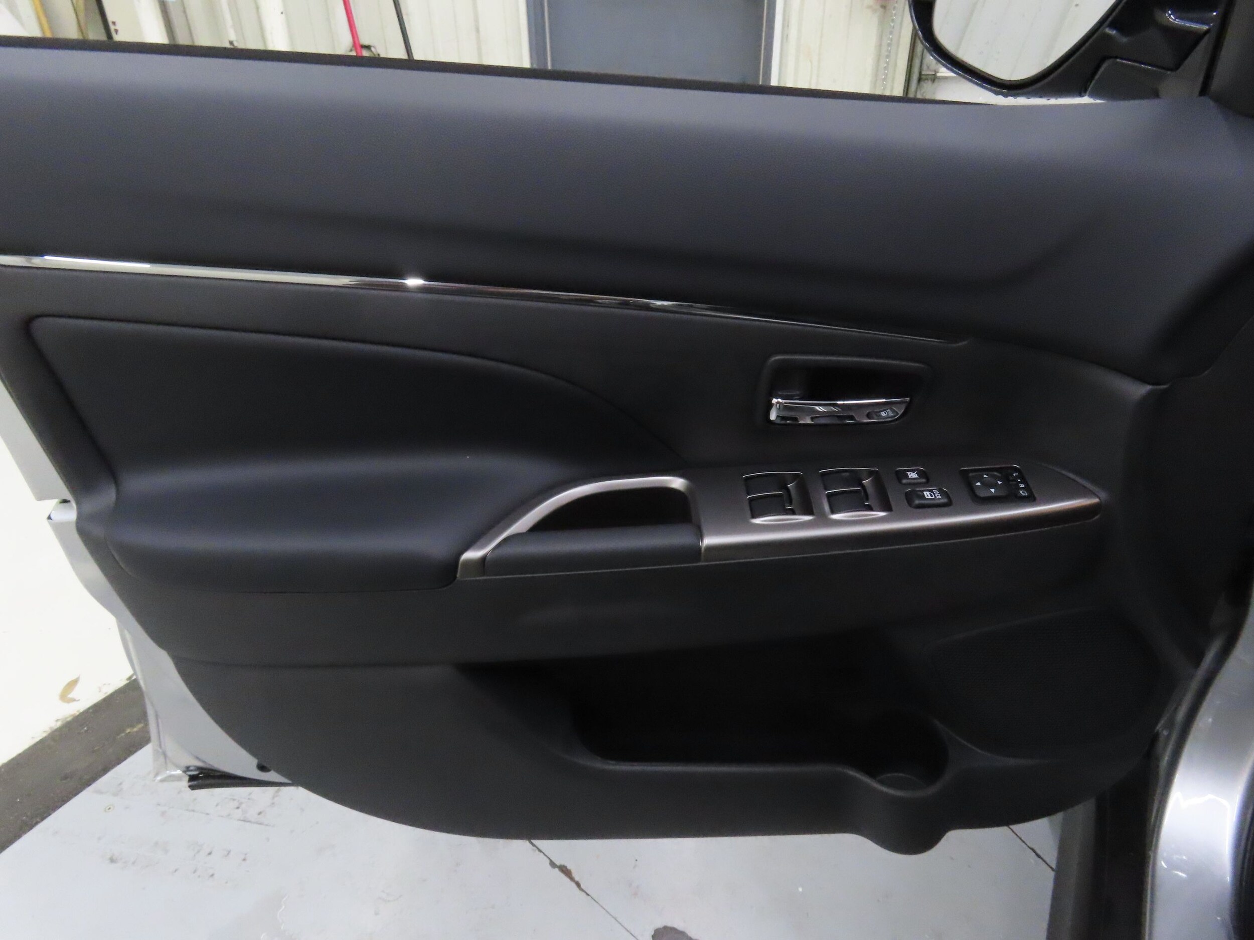 2025 Mitsubishi Outlander Sport SE - Photo 10