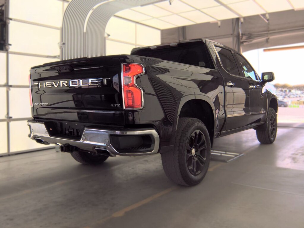Used 2022 Chevrolet Silverado 1500 LTZ Truck Crew Cab