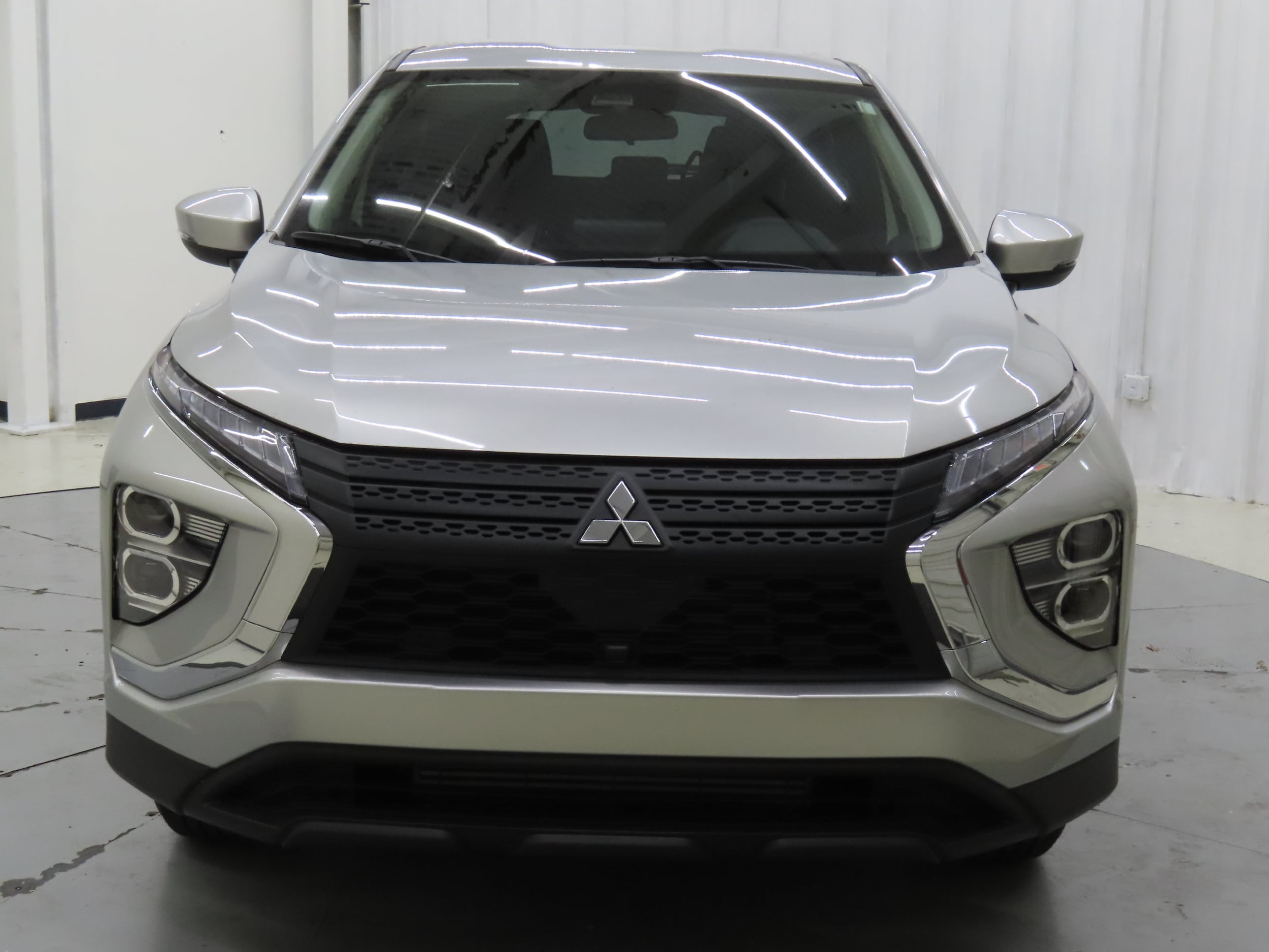 2026 Mitsubishi Eclipse Cross ES - Photo 9