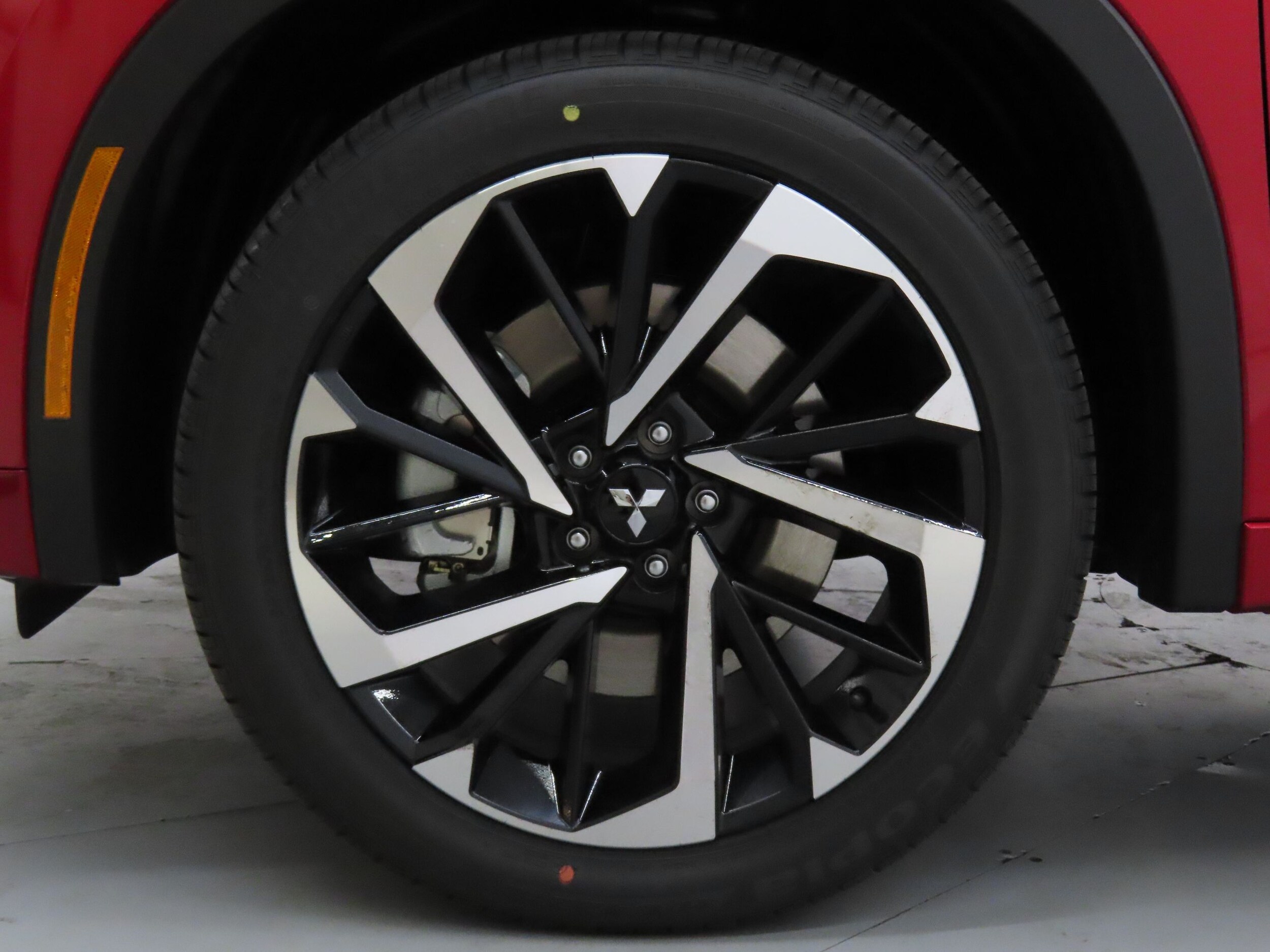 2025 Mitsubishi Outlander Plug-in Hybrid SEL - Photo 28