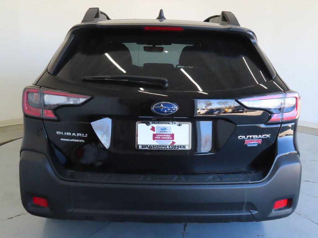 Used 2025 Subaru Outback Premium SUV