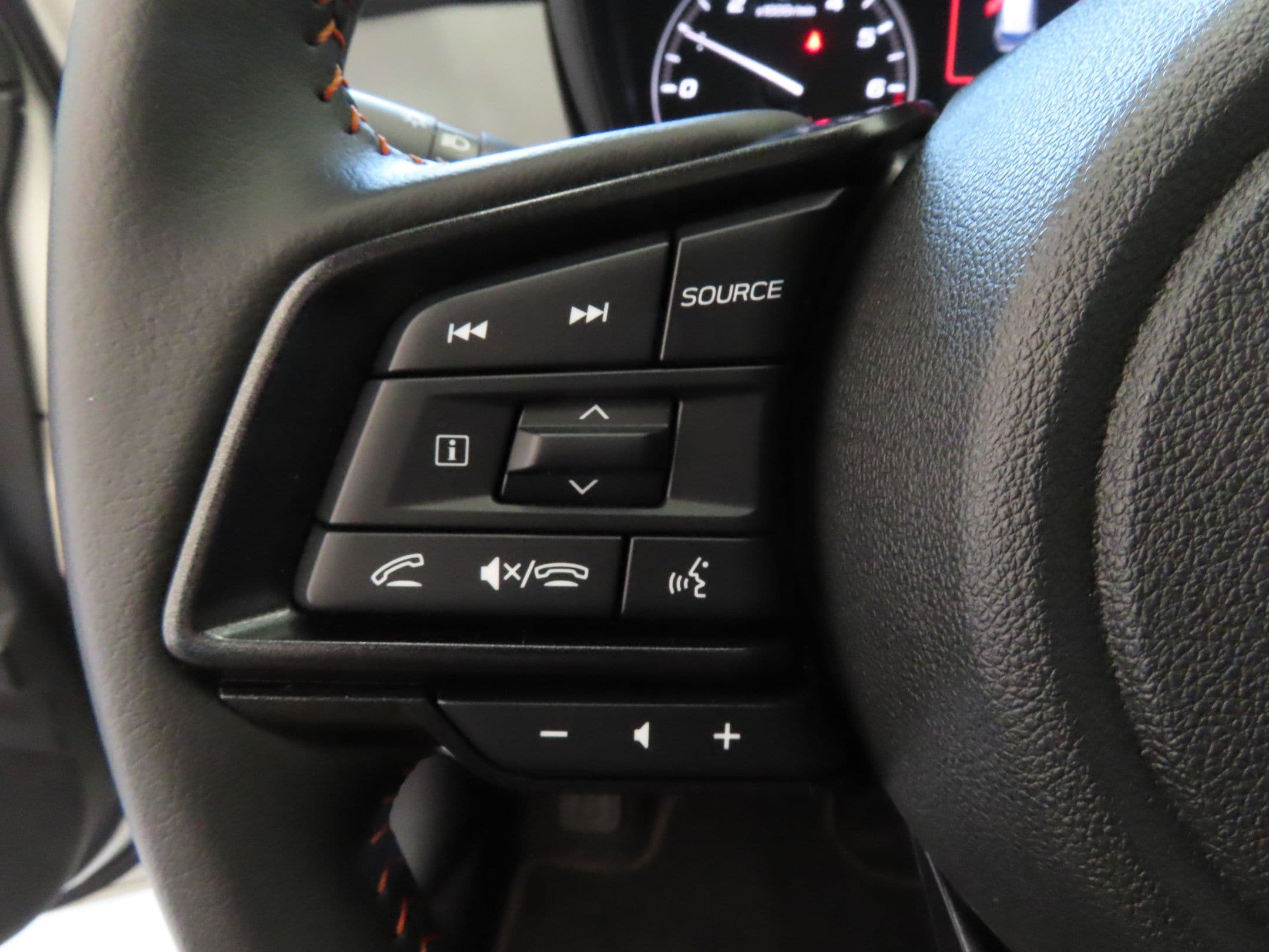 2025 Subaru Crosstrek Limited - Photo 13