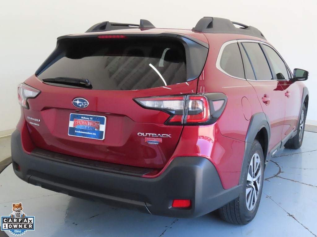 Used 2025 Subaru Outback Premium SUV