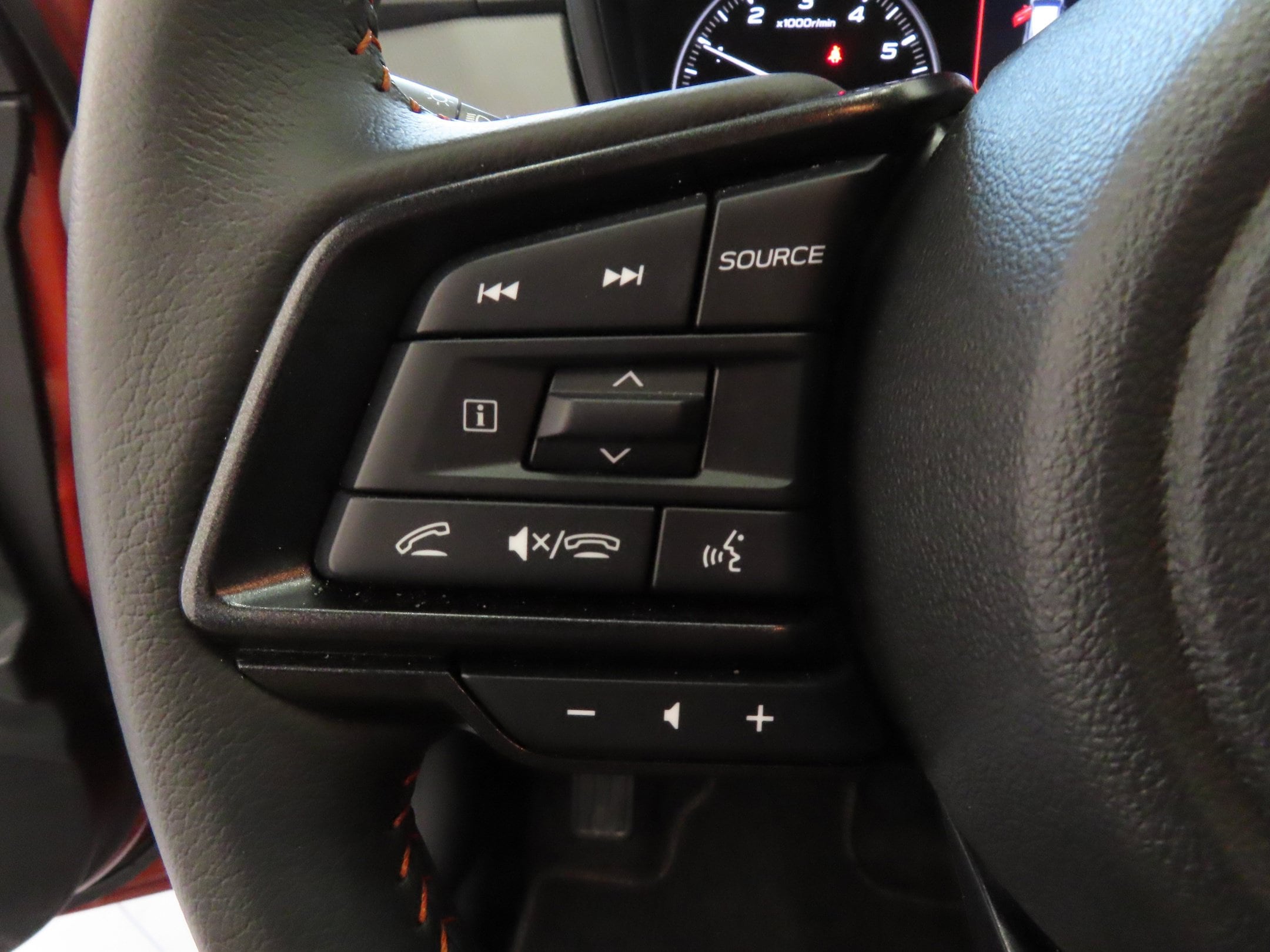 2025 Subaru Crosstrek Limited - Photo 13