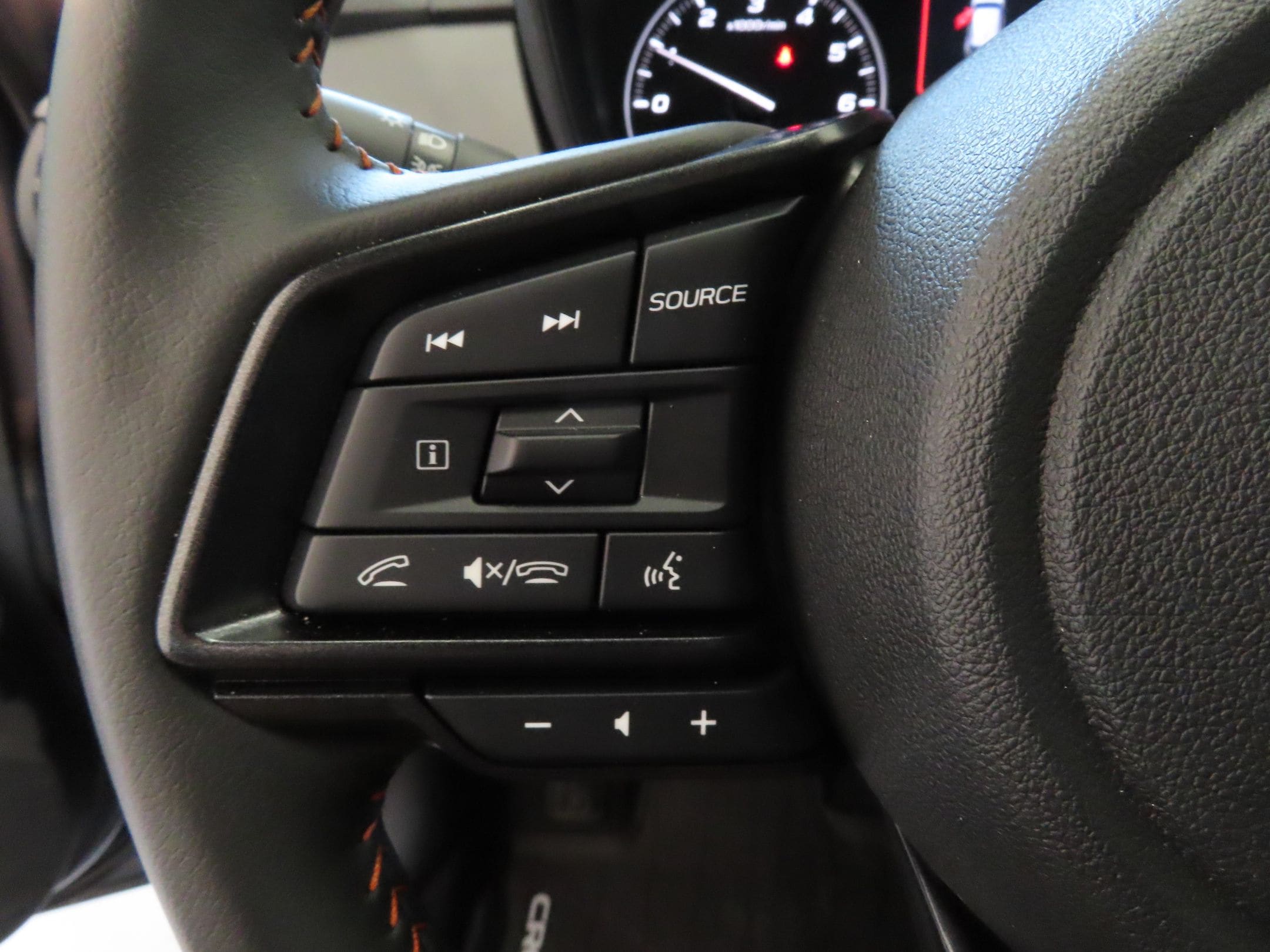 2025 Subaru Crosstrek Limited - Photo 13
