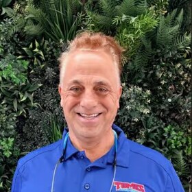 Staff member Roger Klein from ID_cbacf5