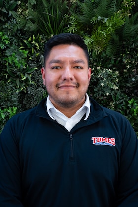Staff member Jose Ayala from ID_a8bb2f