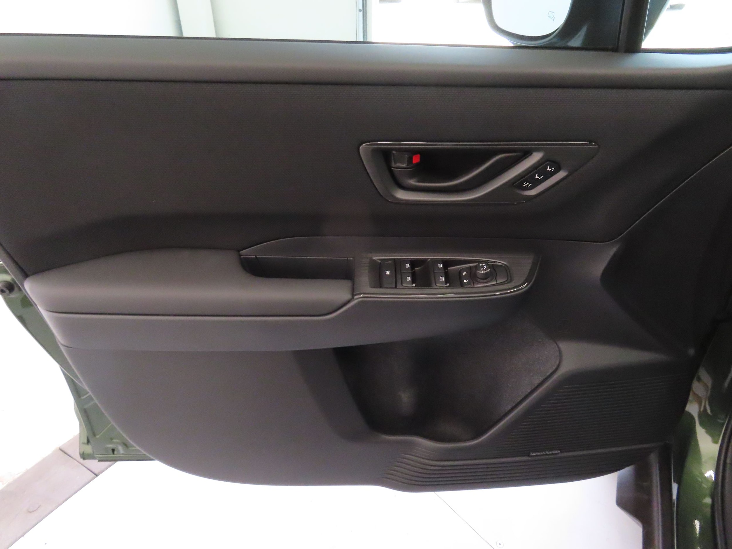 2026 Subaru Outback Limited - Photo 9