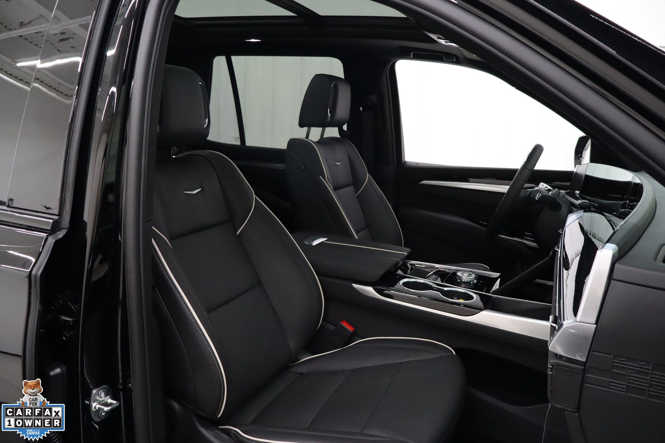 2026 Cadillac Escalade Sport - Photo 32