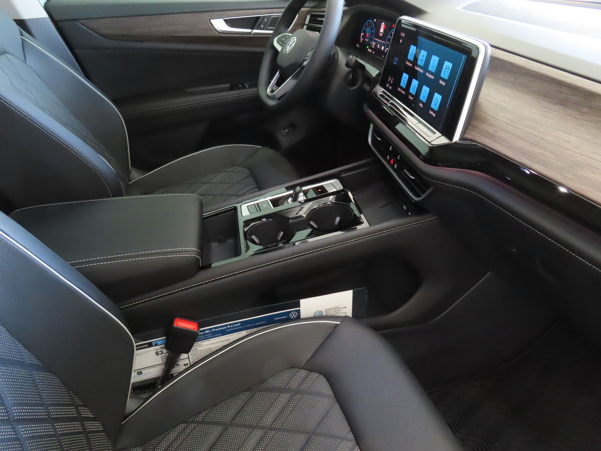 2026 Volkswagen Atlas SEL Premium R-Line - Photo 27