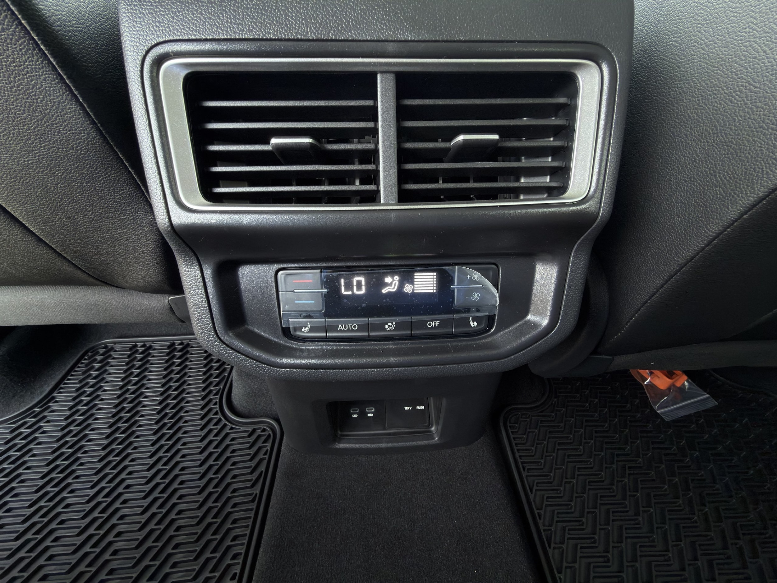 2026 Volkswagen Atlas SEL Premium R-Line - Photo 22