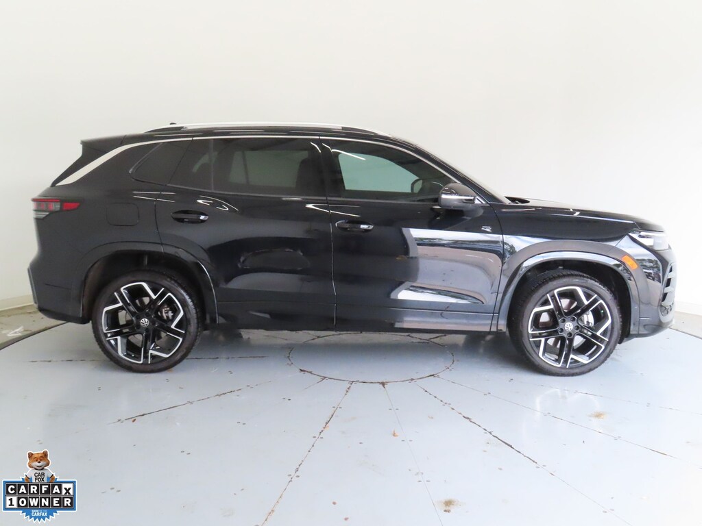 Certified 2026 Volkswagen Tiguan 2.0T SEL R-Line Turbo SUV