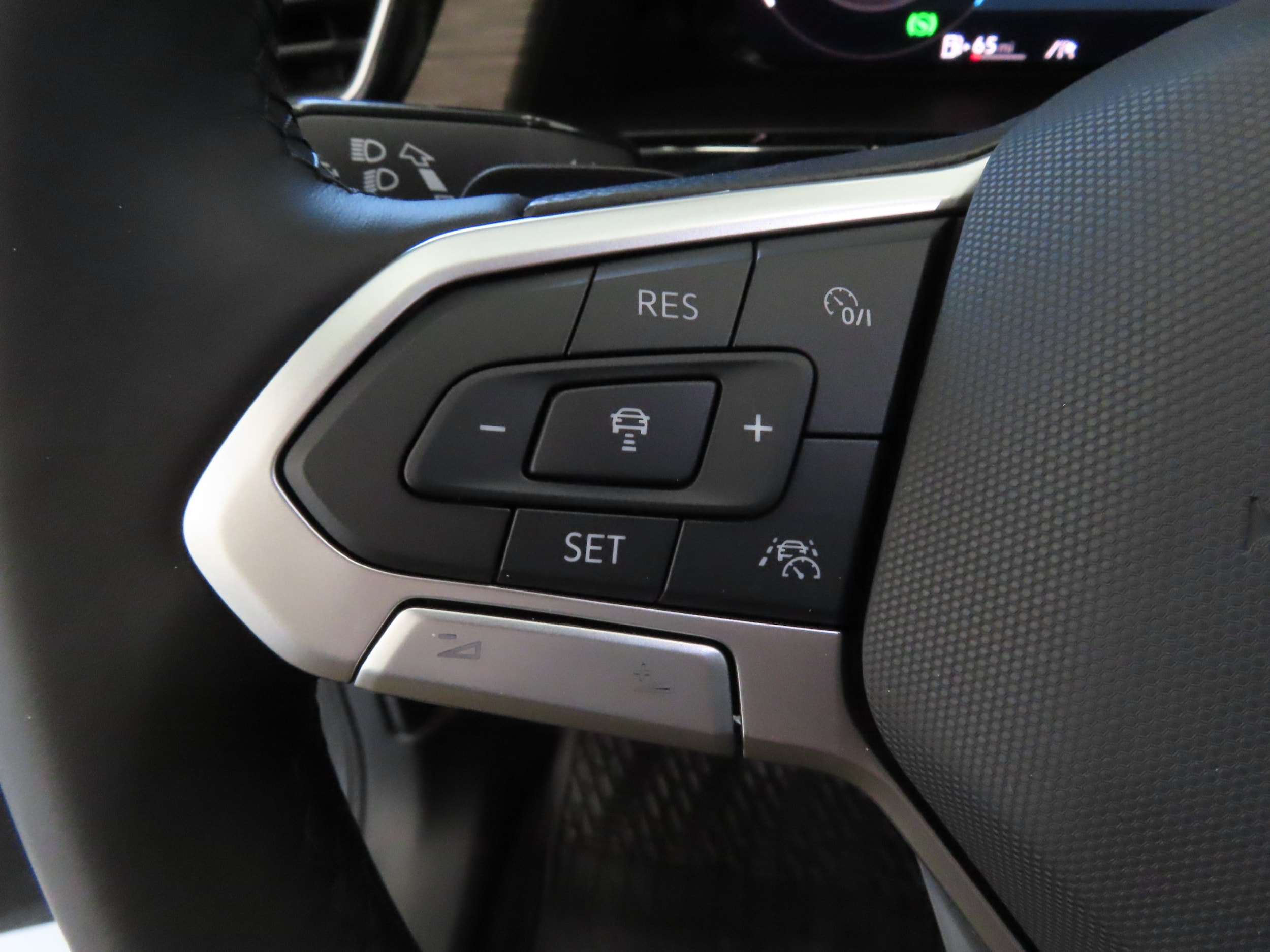 2026 Volkswagen Atlas SEL Premium R-Line - Photo 13
