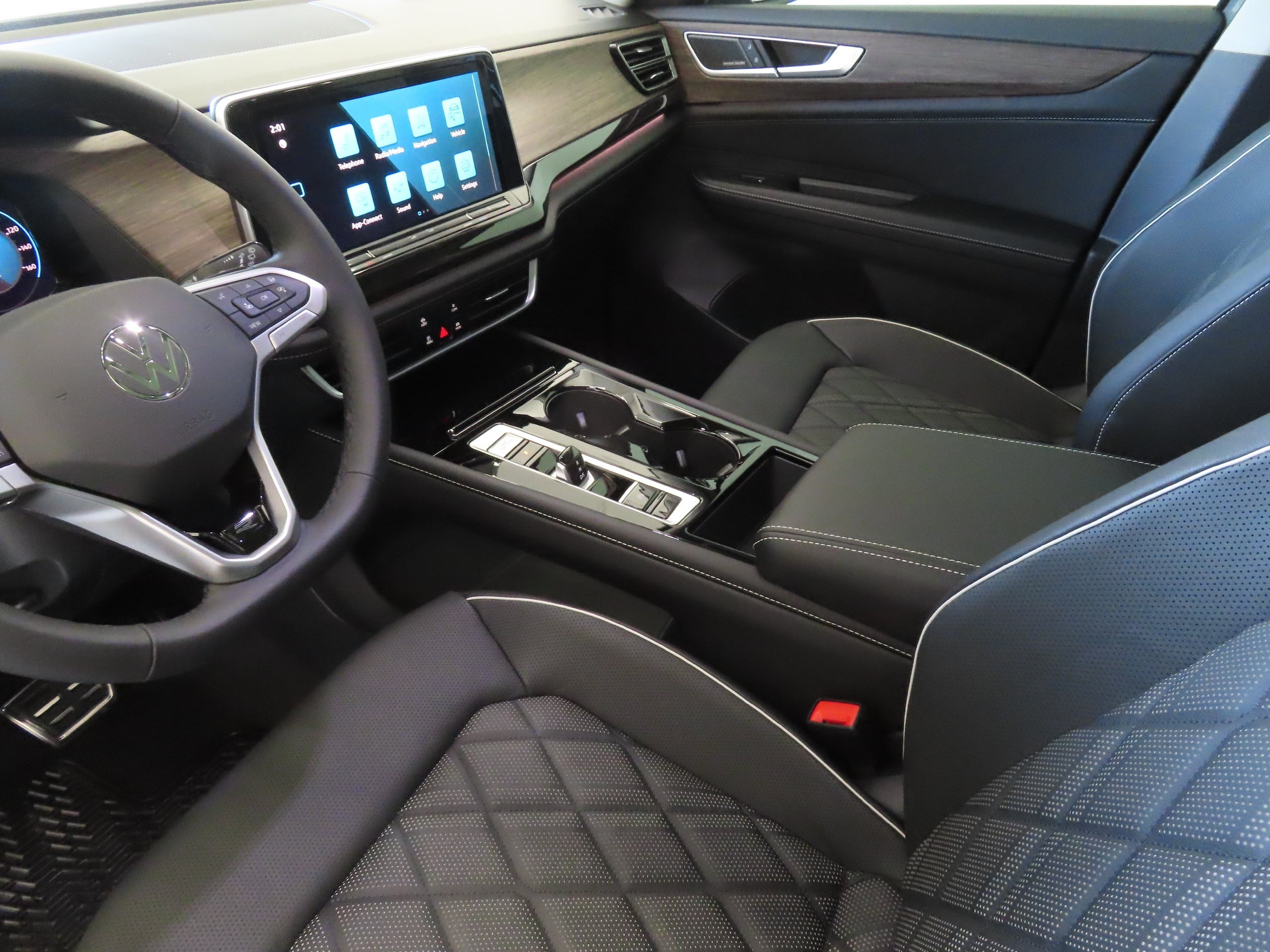 2026 Volkswagen Atlas SEL Premium R-Line - Photo 22